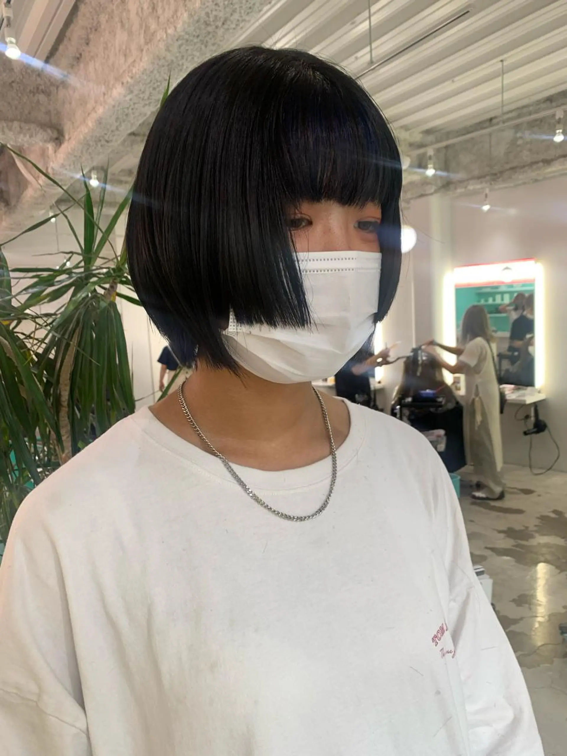 ショート カラー ヘアアレンジ 🧨ブリーチー×ボブ レイヤー💎じゅえるのヘアスタイル