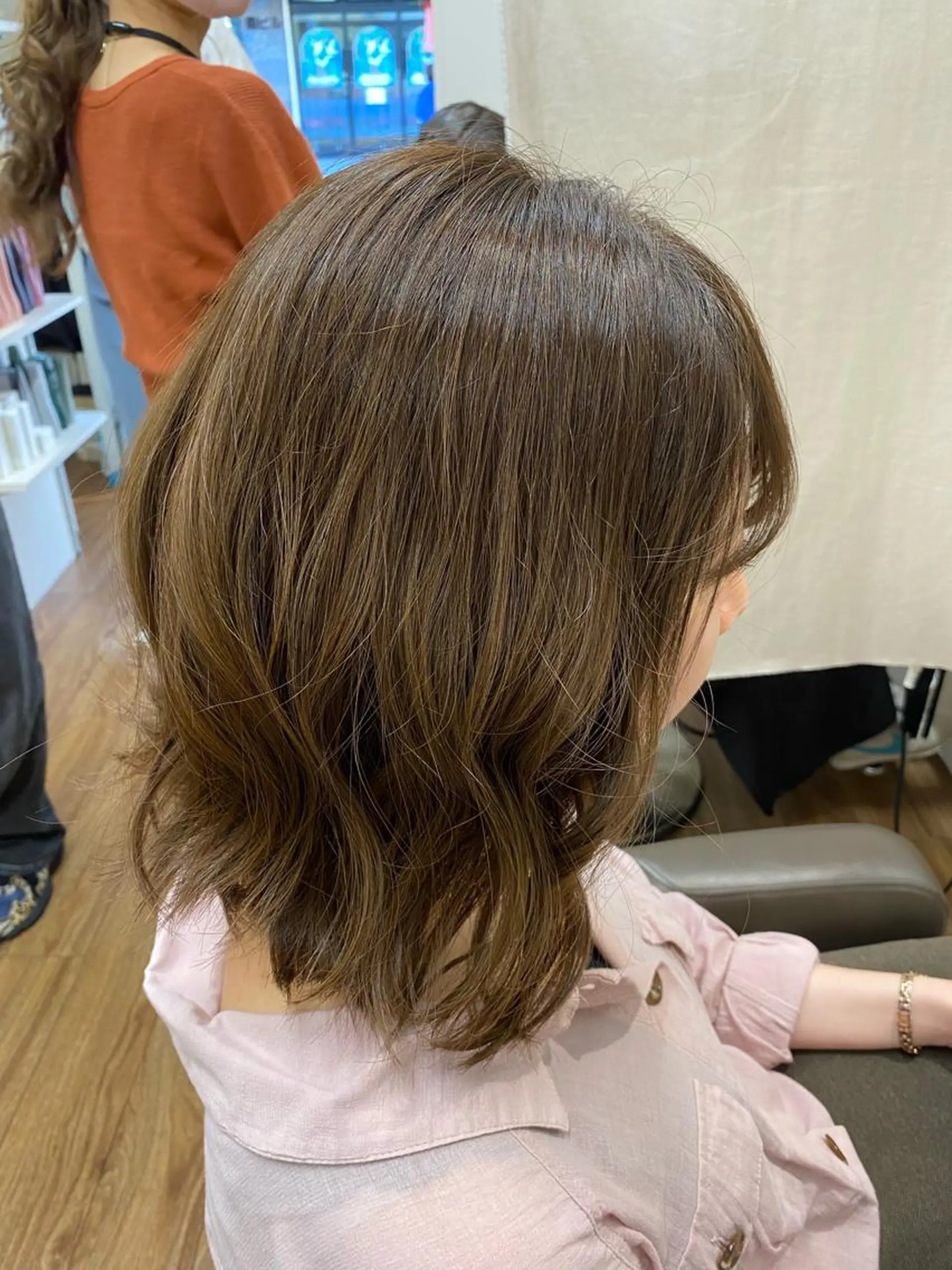 ミディアム カラー カット ヘアカラー 透明感カラー/韓国 ヘア🩶yuri🩵のヘアスタイル