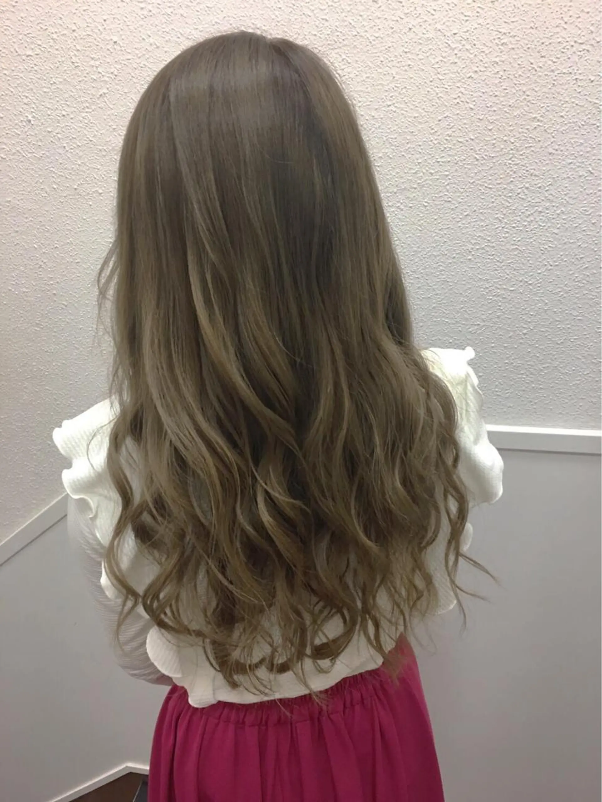 ロング カラー グレージュ ハイライトカラー ハイライト 髪質改善/美髪矯 正ヤマモトハルキのヘアスタイル