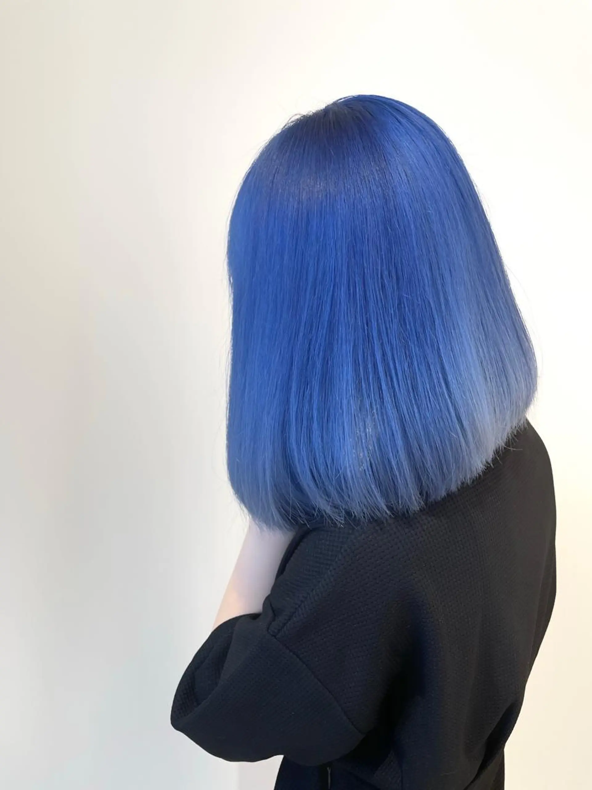 ミディアム カラー ブルーカラー 美髪カラー✨本間 貴広のヘアスタイル