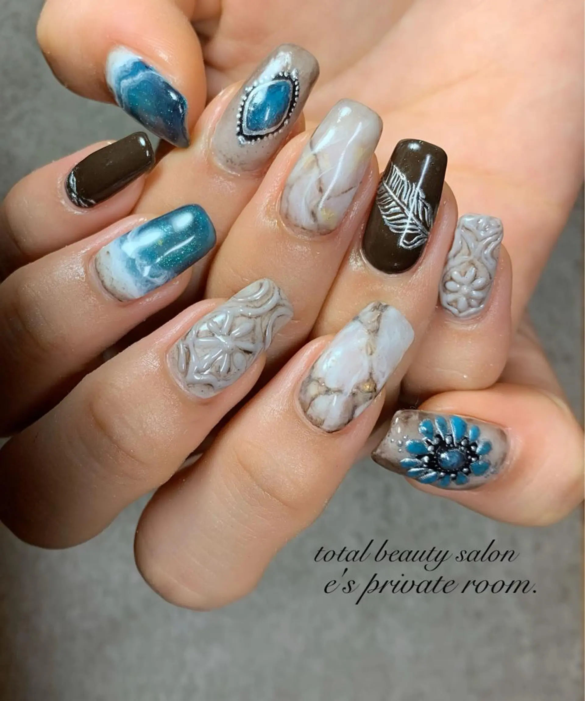 ネイル LAVISH nail salonのネイルデザイン