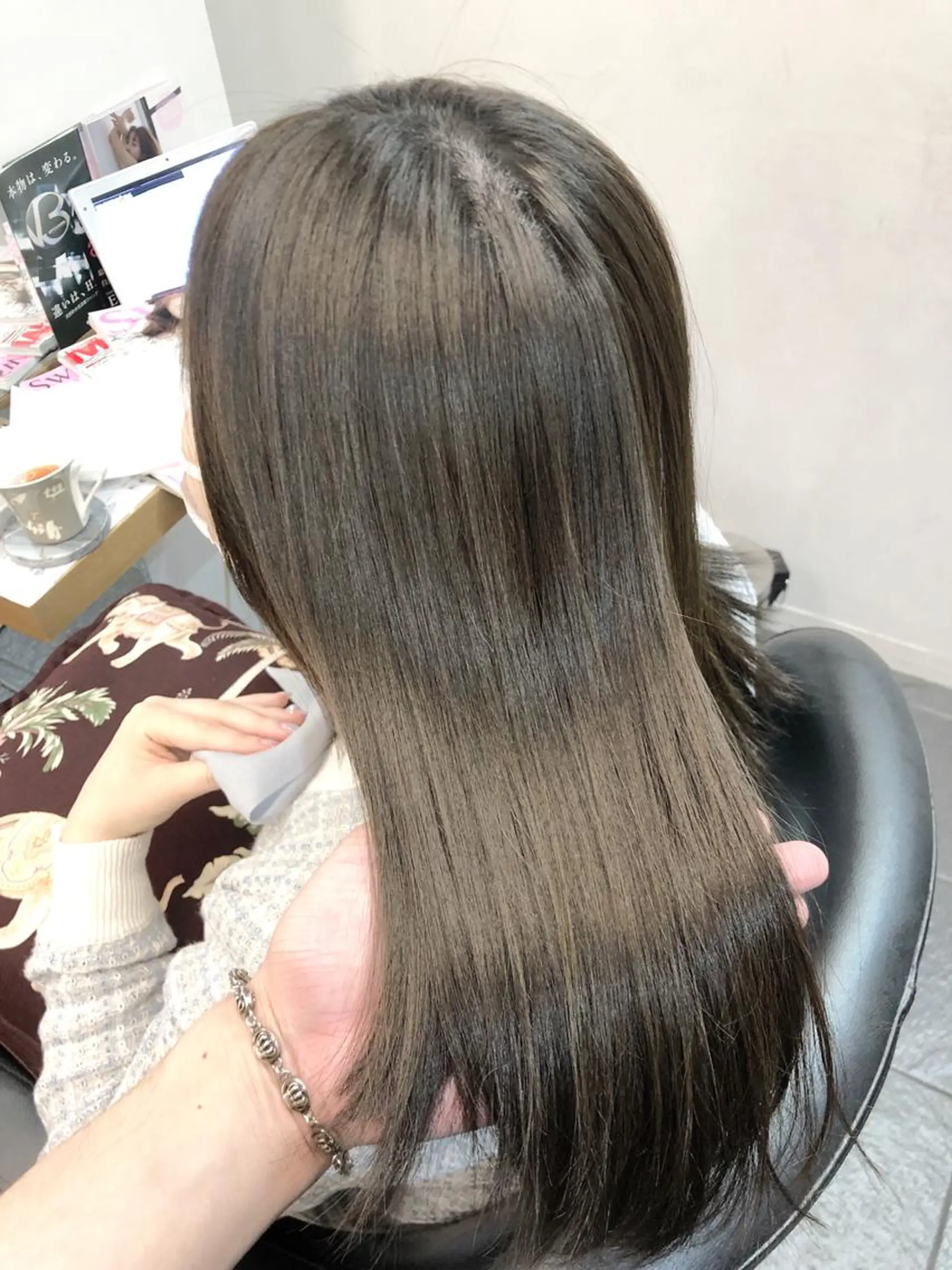 セミロング カラー ブリーチ ブリーチなしカラー カット ヘアカラー トリートメント ヘッドスパ グレージュ/髪質改善 Yamato.hのヘアスタイル