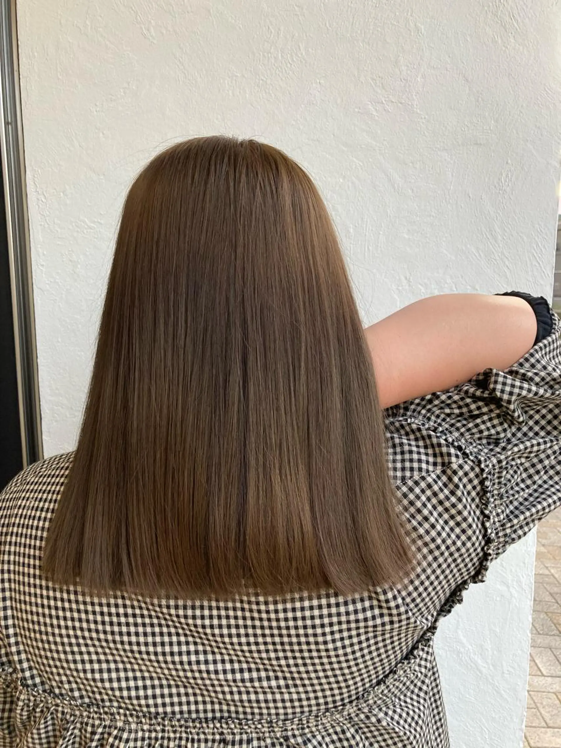 ミディアム カラー ブリーチ 髪質改善 トリートメント カット ヘアカラー トリートメント 💎髪質改善💎 西森千夏のヘアスタイル