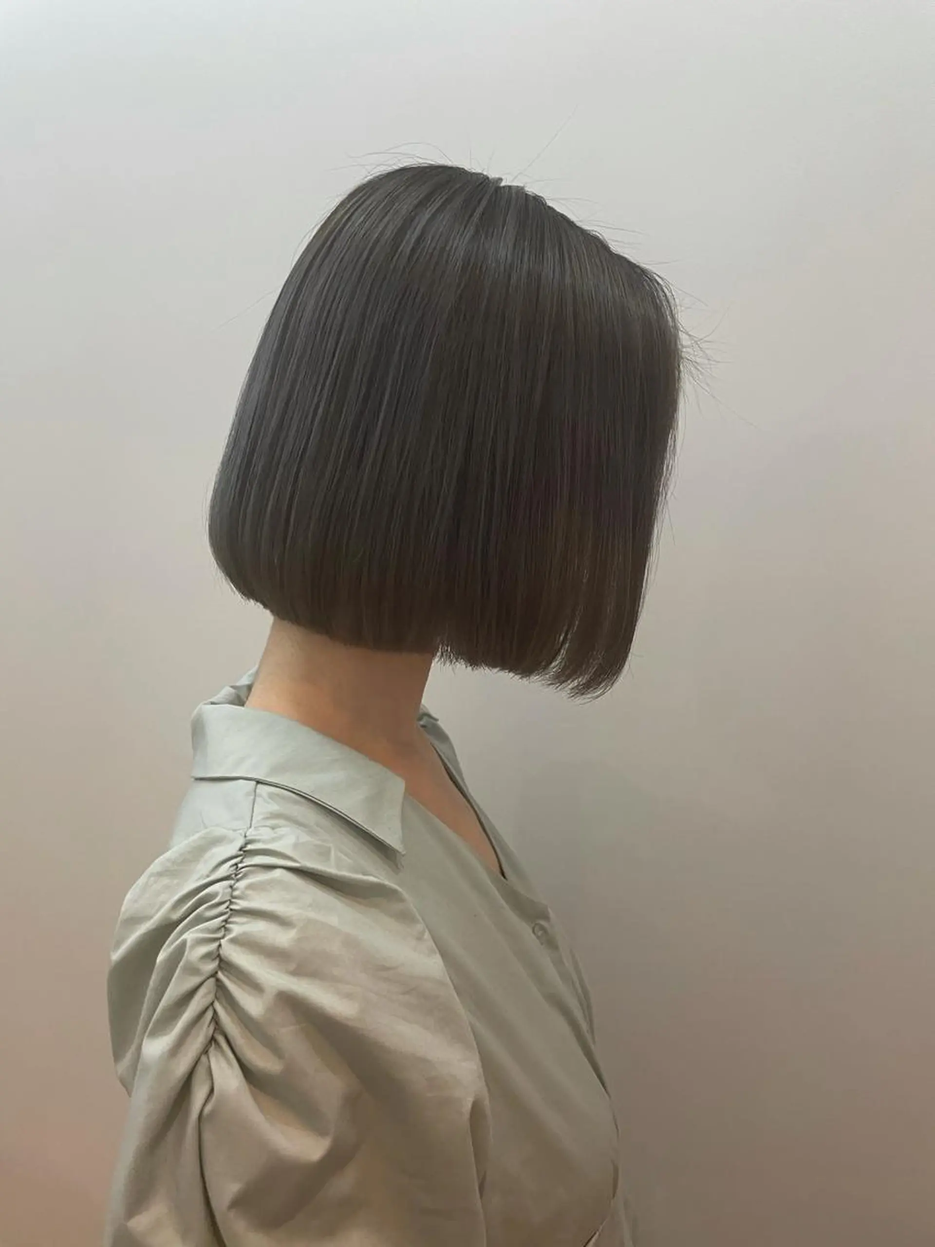 ショート カラー グレージュ ボブ One By The Ect所属・ショート/脱白髪染め ☆宇﨑悠実のヘアスタイル