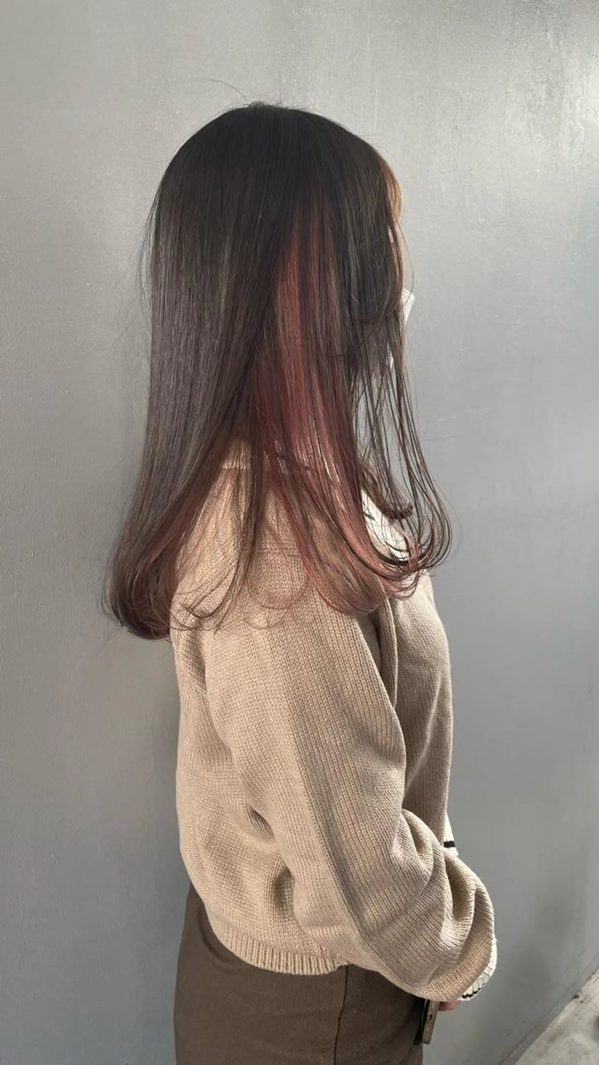 ロング カラー インナーカラー ピンクカラー 💐ナチュラルヘア Kroda💐のヘアスタイル