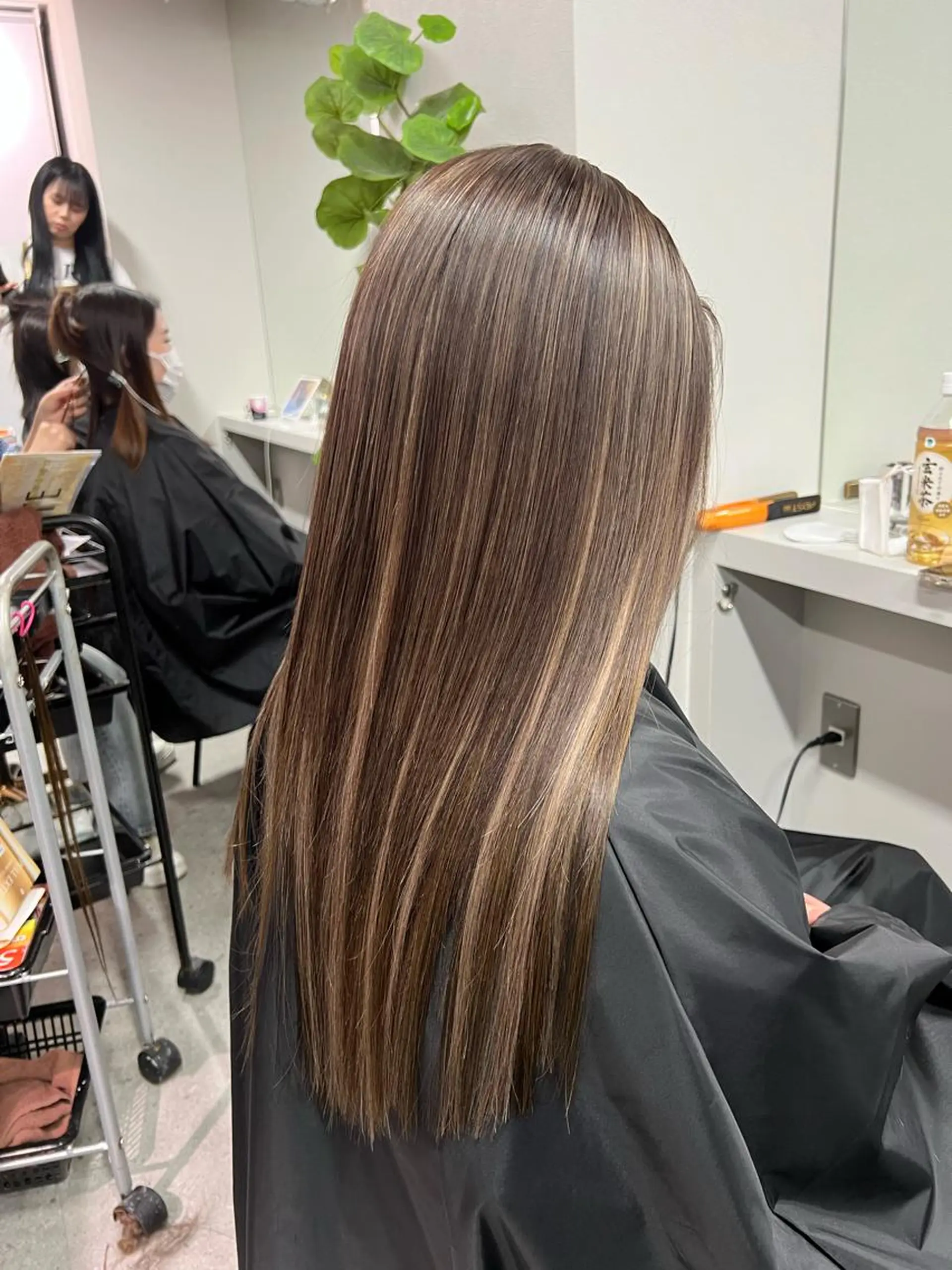 ロング カラー ハイトーン&髪質改善 ＆韓国エクステ🤎のヘアスタイル