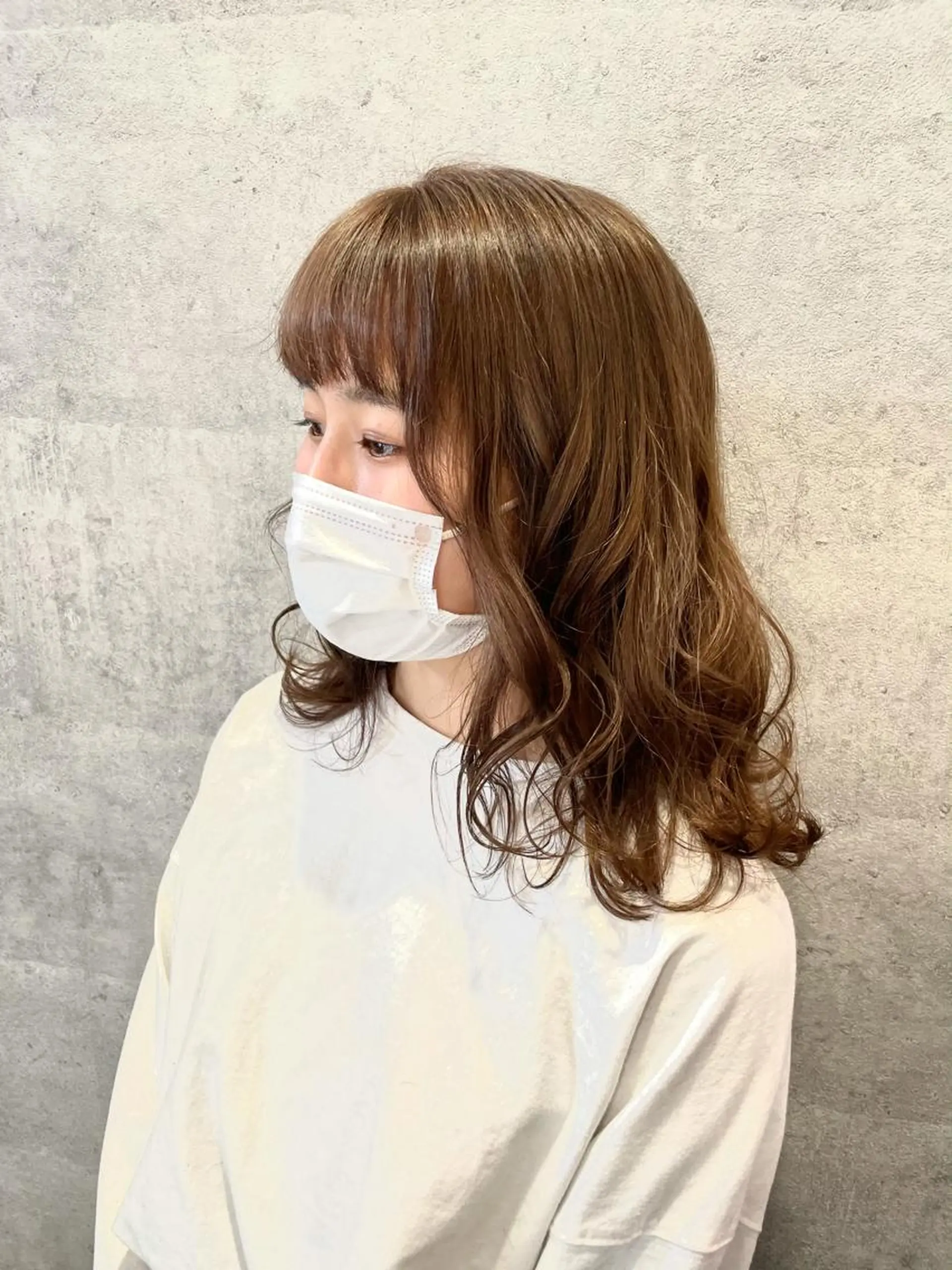 セミロング カラー 西 めぐみのヘアスタイル