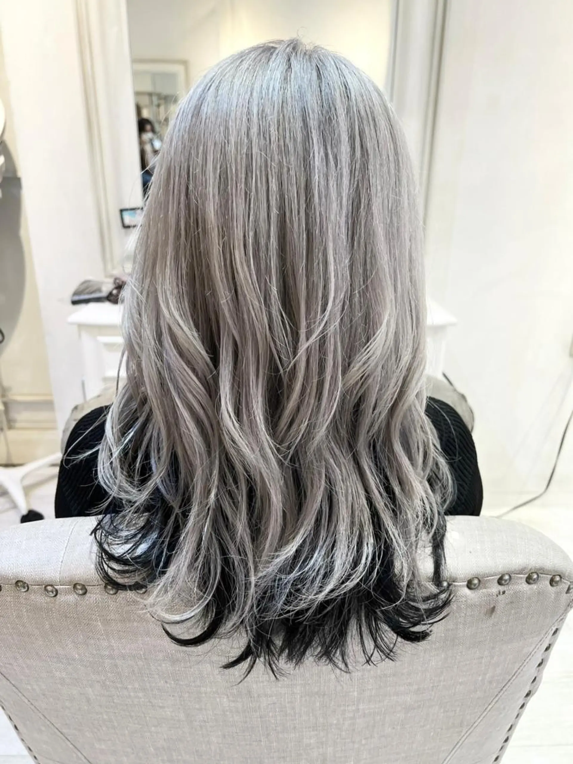 ロング カラー アディクシーカラー アクアカラー アッシュ バレイヤージュ ミストバング N° uairo 川崎店【ユアイロ】のヘアスタイル