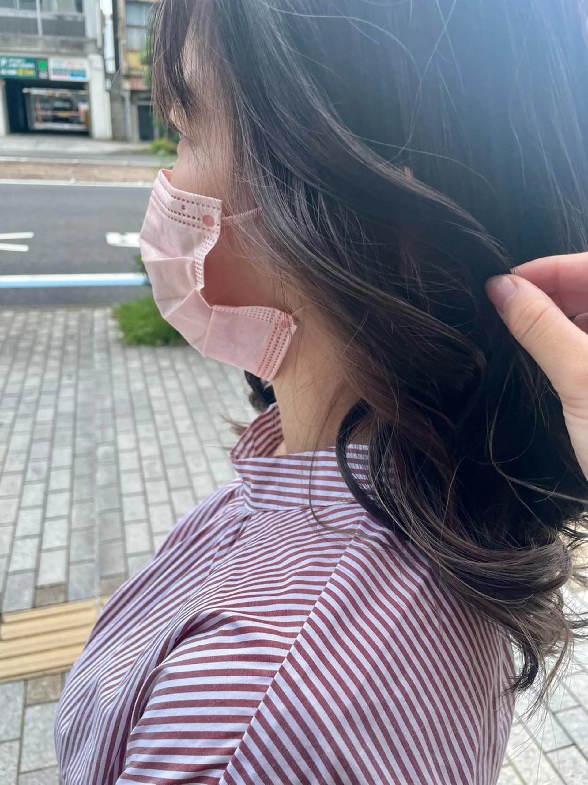 ミディアム カラー ミストバング  フェイスフレーミング インナーカラー シルバー Era Hatsuneのヘアスタイル