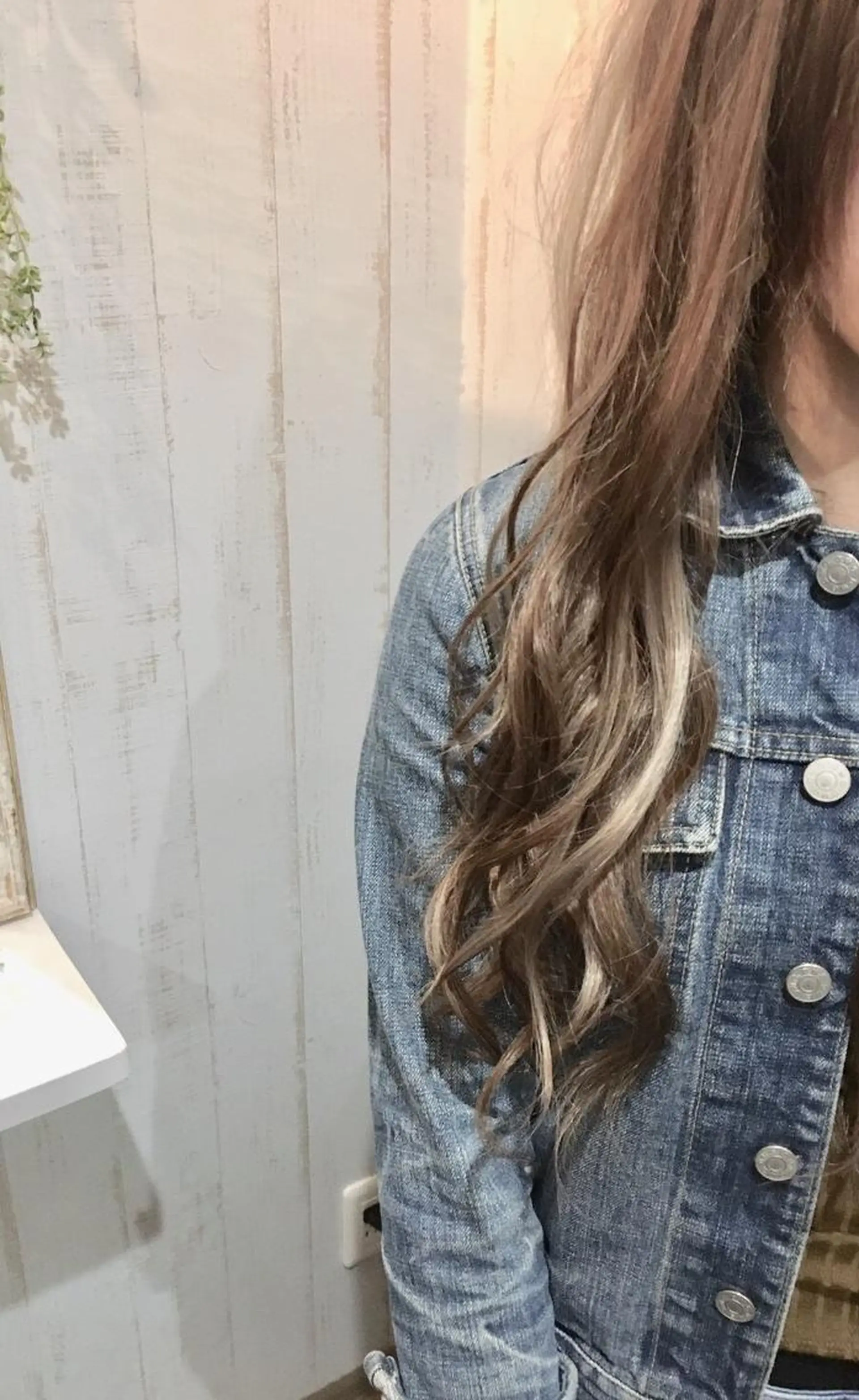 ロング カラー パーマ 大阪レミーエクステ チビ編み込みのヘアスタイル