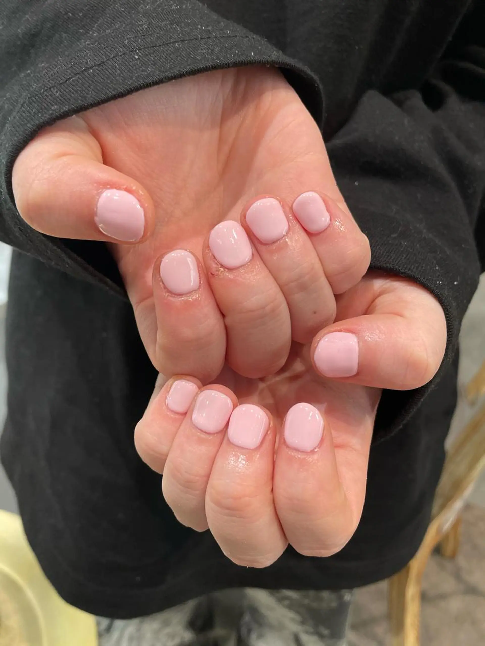 ネイル ワンカラーネイル ハンドネイル ナチュラル透明感🌱 小山美樹子のヘアスタイル