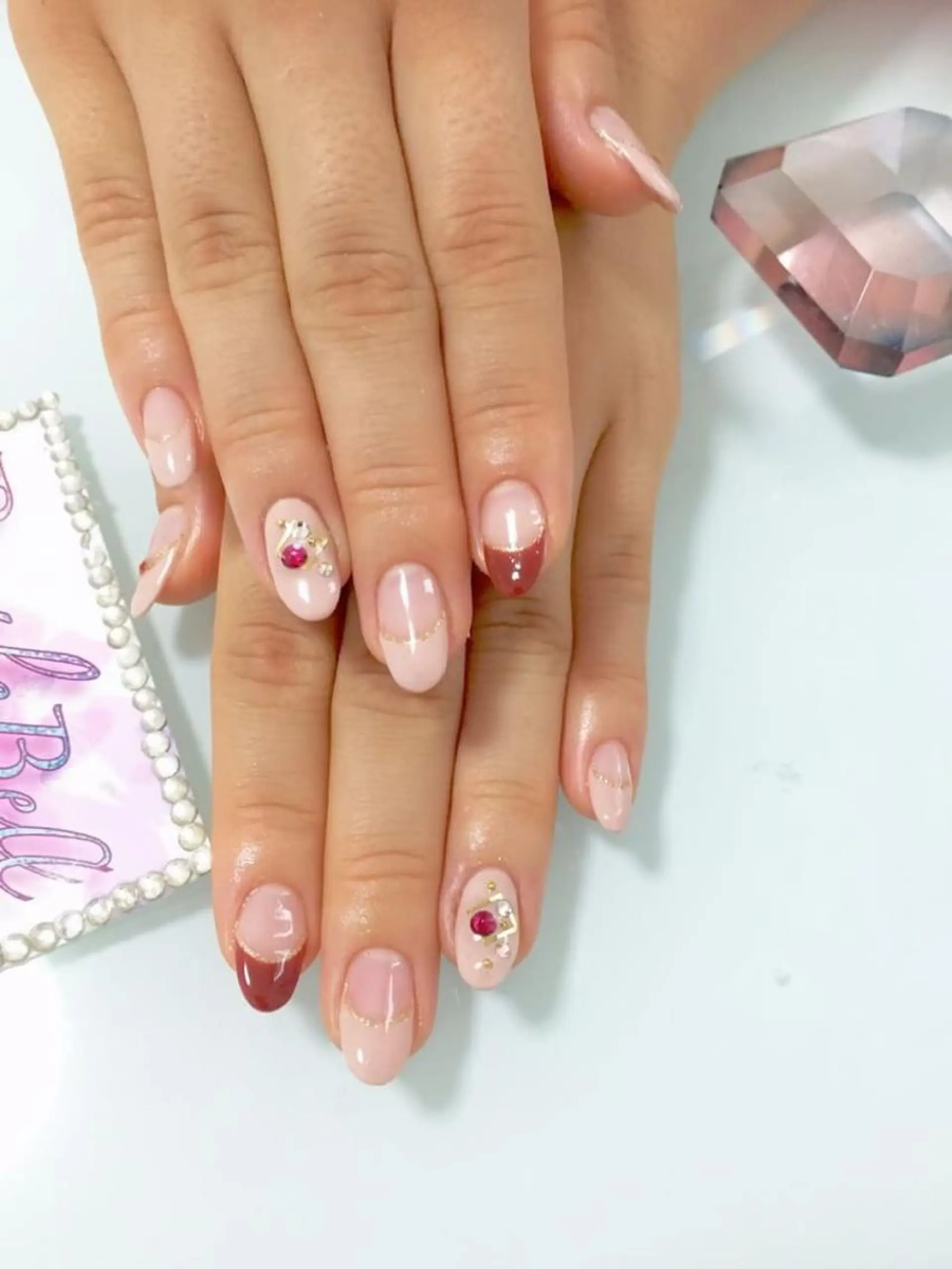 ミディアム ネイル ハンドネイル ハンドケア 💎ビューティサロン 湘南　RIRAN💎のネイルデザイン