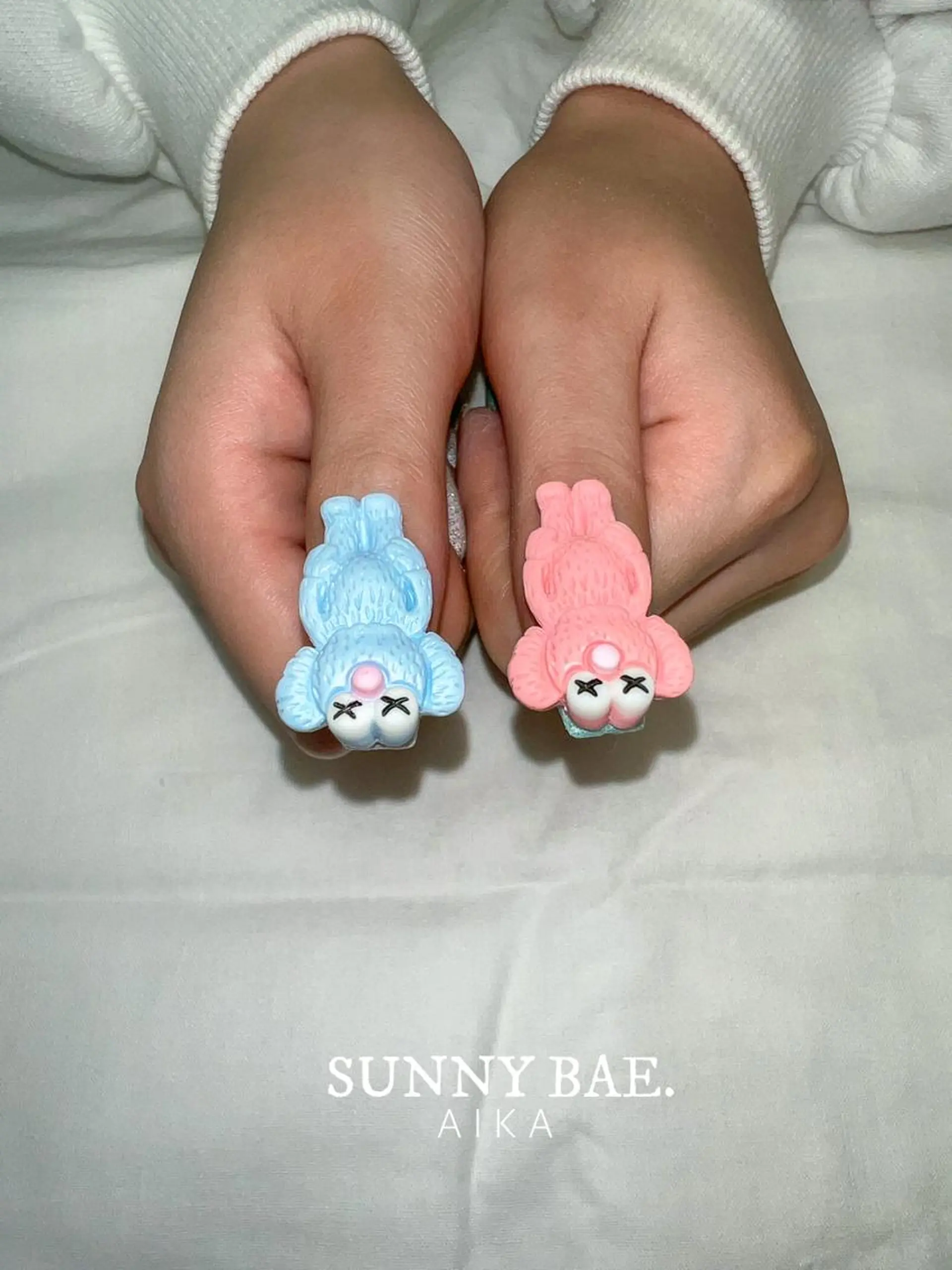 ロング ネイル ロング アートネイル キラキラネイル ロングネイル スカルプネイル SUNNY BAE.所属・Made By AIKAのネイルデザイン