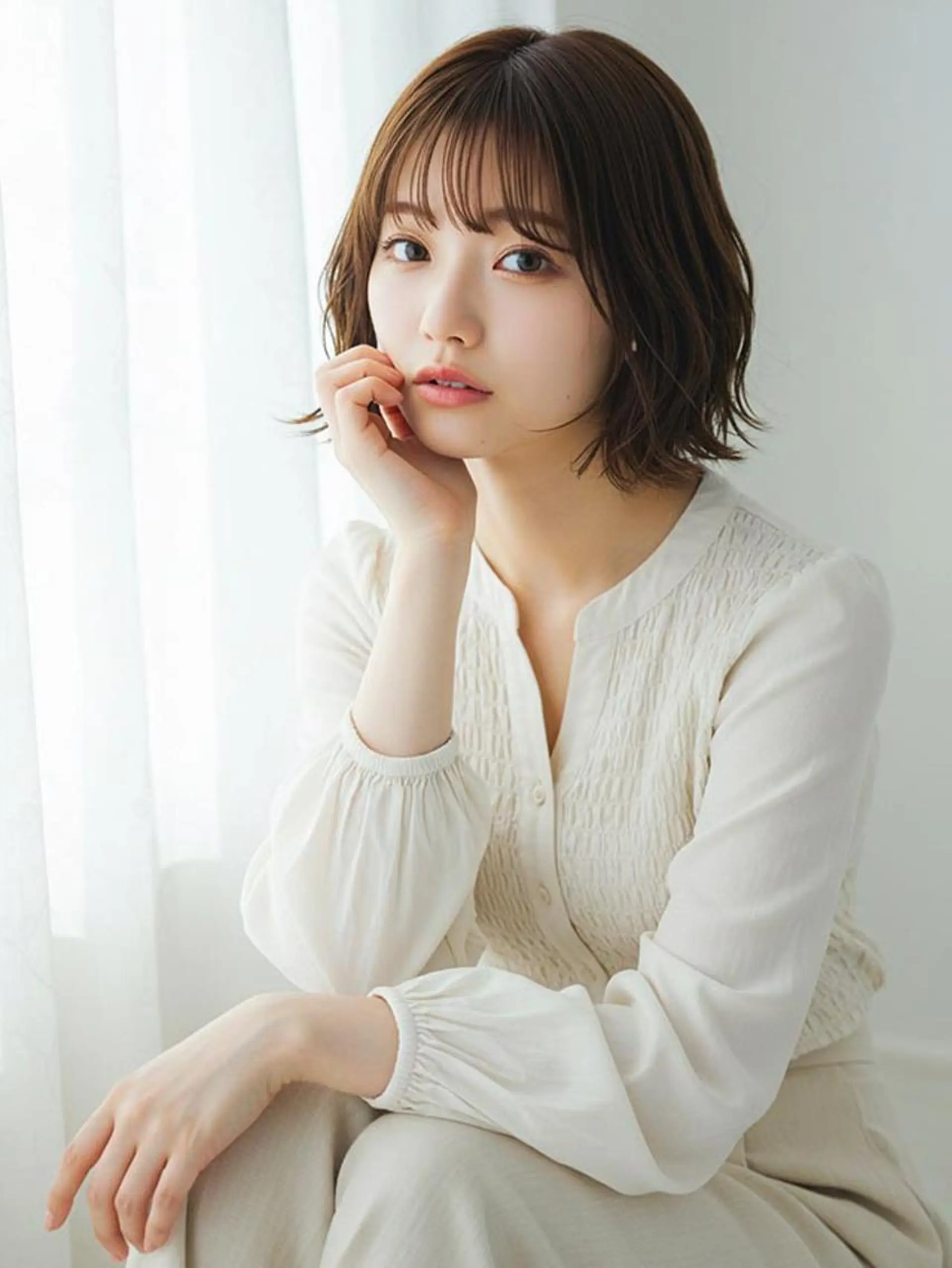 カラー バレイヤージュ ブリーチ ケアブリーチ ダブルカラー イヤリングカラー Helena EZGのヘアスタイル