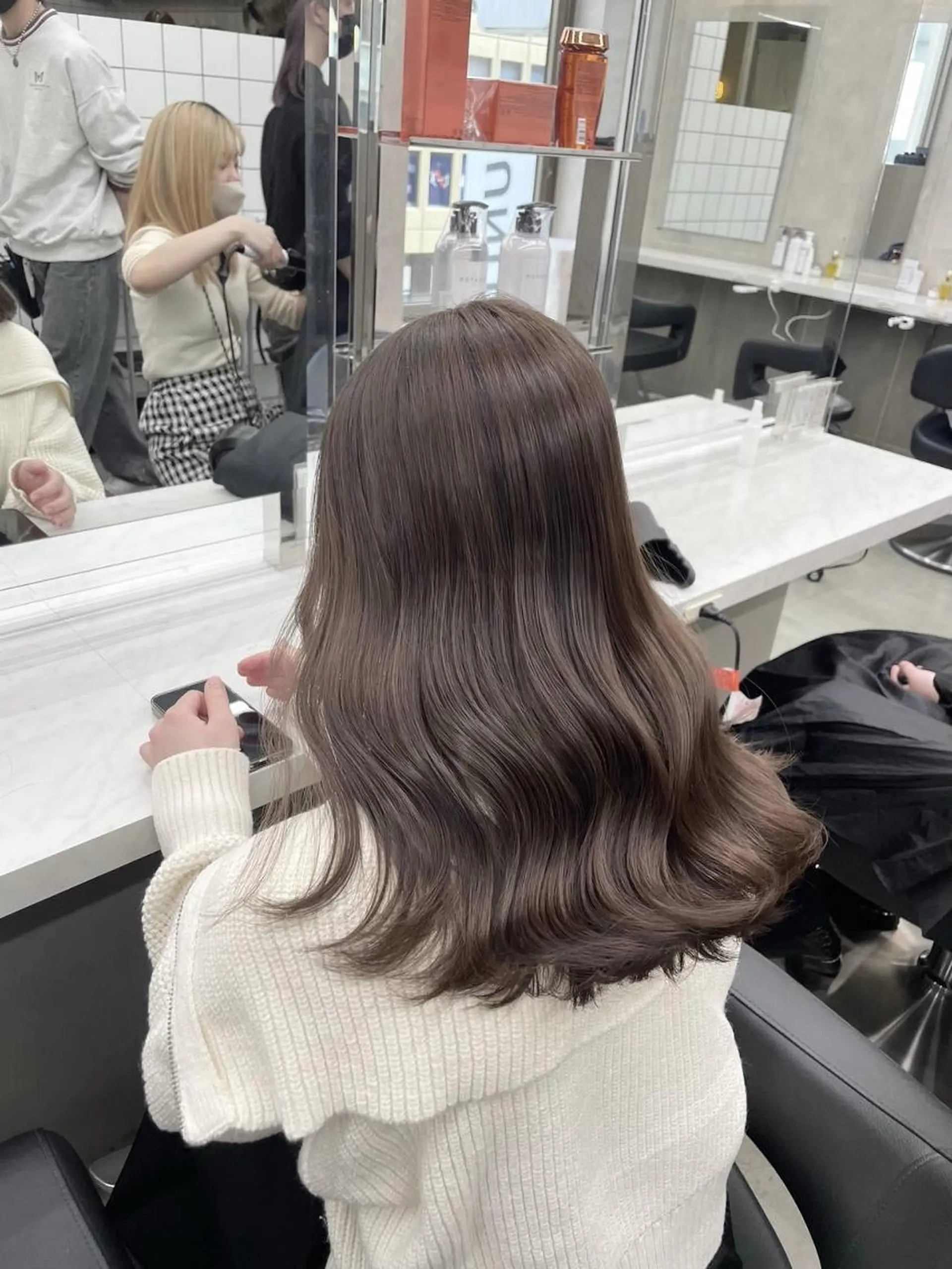 カラー カット ヘアカラー トリートメント ヘッドスパ ヘアセット 春のブリーチなし透明 感🫧DISCOのヘアスタイル