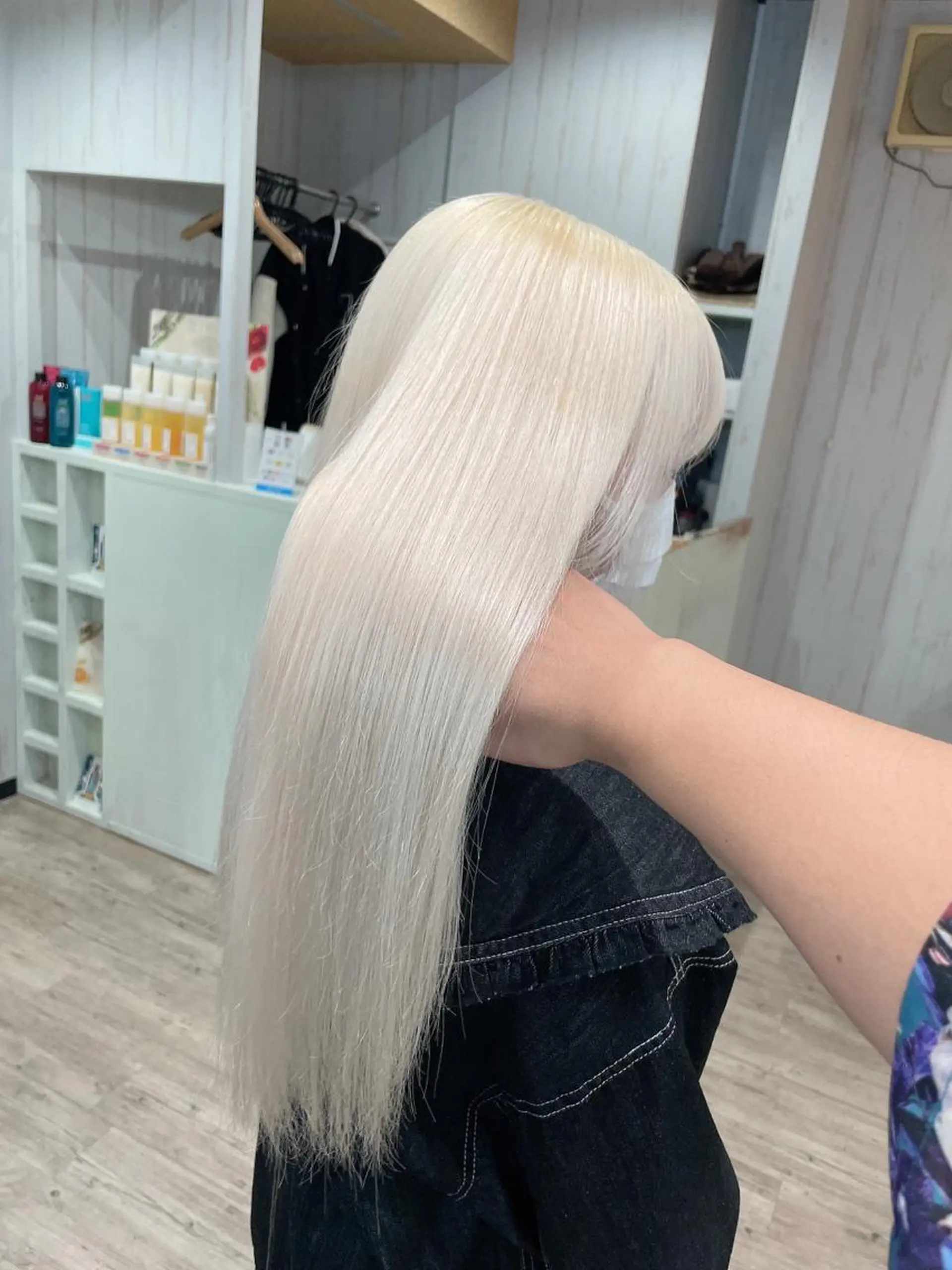 ロング カラー ブロンド ホワイトブロンド 深夜帯！説明文必読 Oahu iwataのヘアスタイル