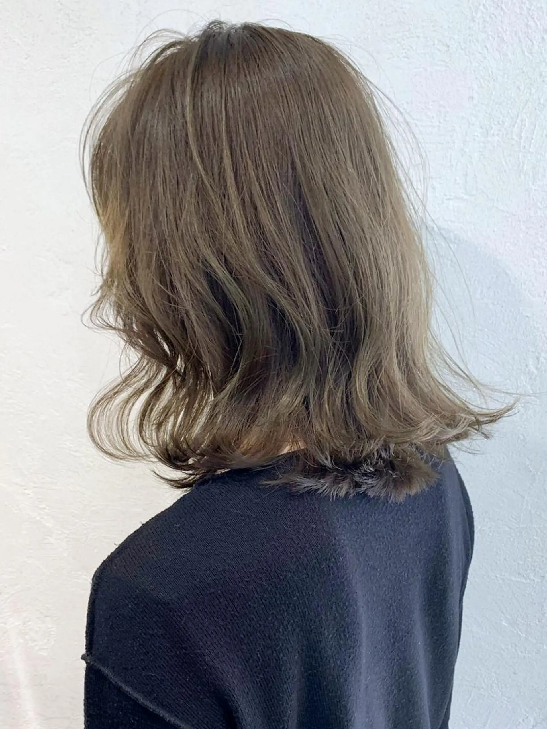 ミディアム カラー パーマ ヘアアレンジ ベージュカラー オリーブベージュ ITbyALBUM 八王子店のヘアスタイル