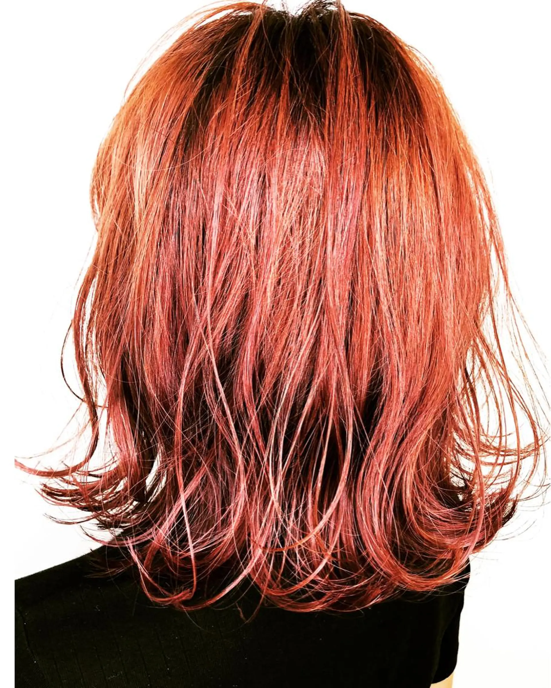 ミディアム カラー ピンクカラー メンズヘア特化 崎田 成人のヘアスタイル