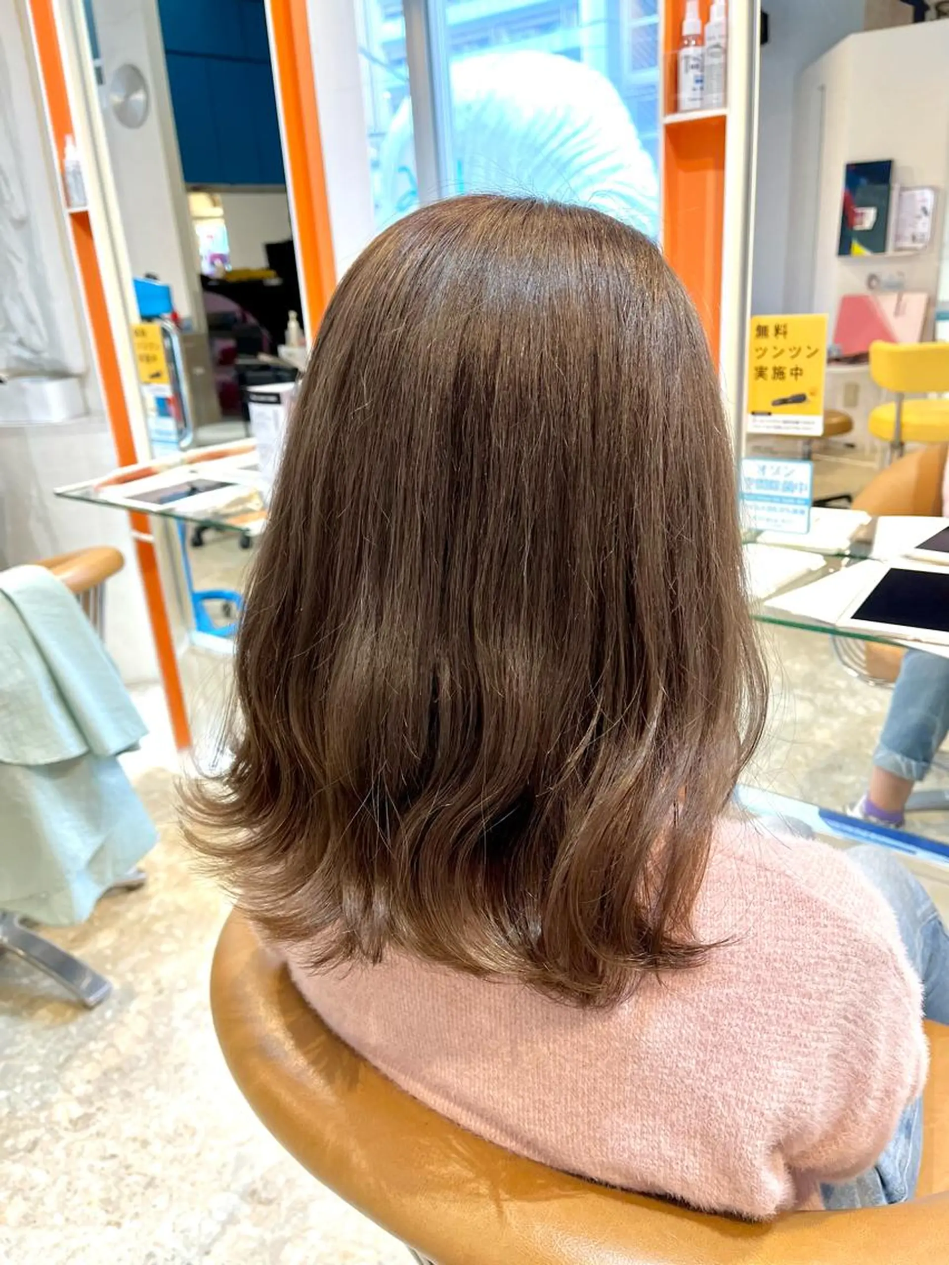 ミディアム カラー ヘアカラー トリートメント うしだ かおるのヘアスタイル