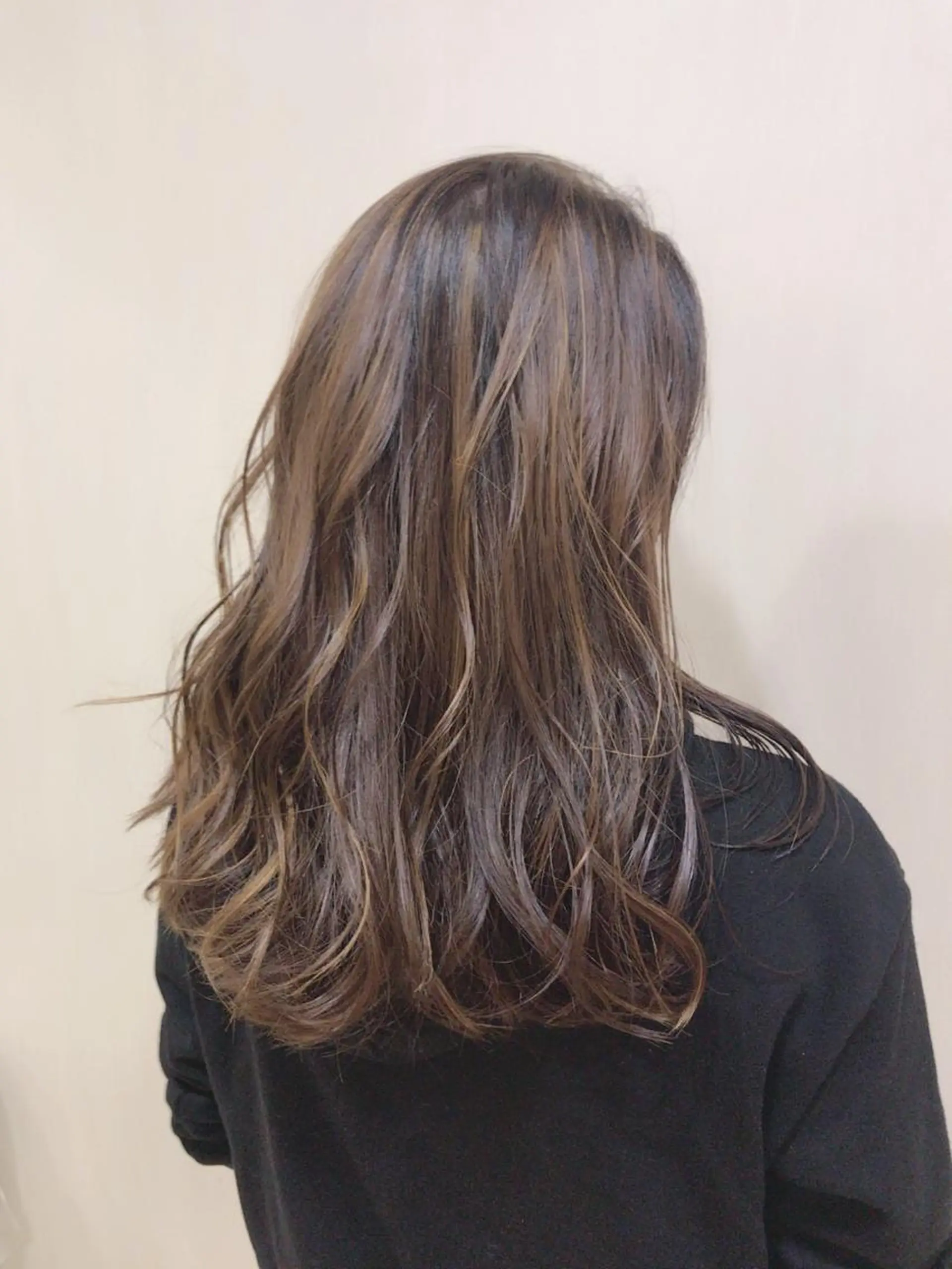 セミロング 磧本 祐里恵のヘアスタイル