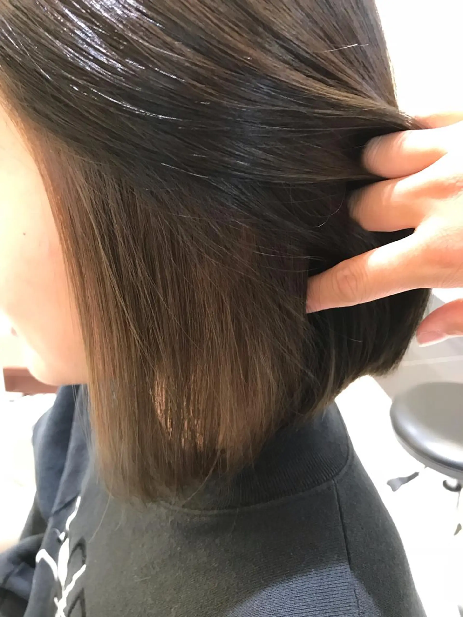 ショート カラー グレージュ インナーカラー 清藤 綾のヘアスタイル