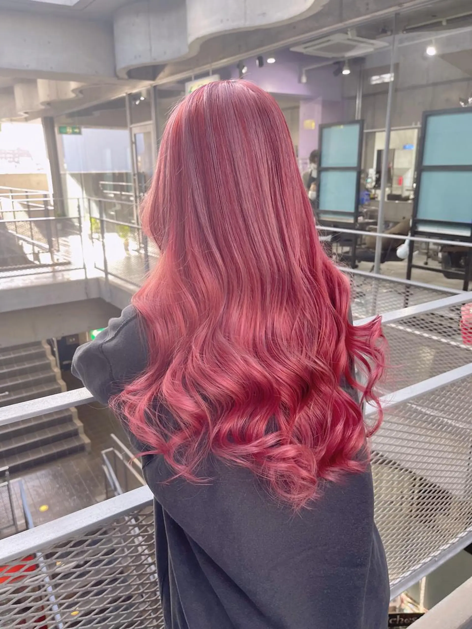 ロング Lavy kyoto所属・Lavy カラー&エクステのヘアスタイル