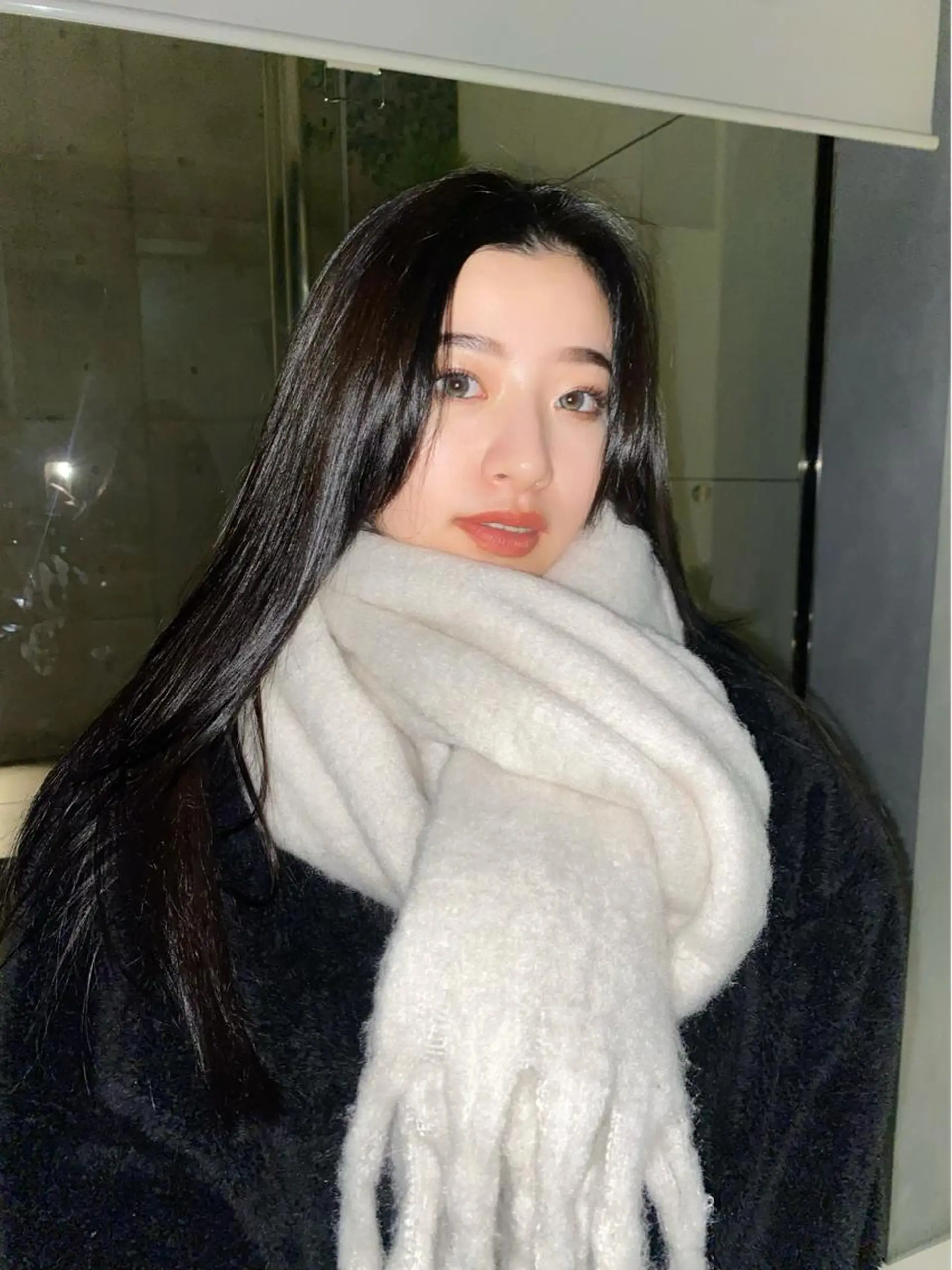 カラー 黒髪 飯ヶ谷 成海のヘアスタイル