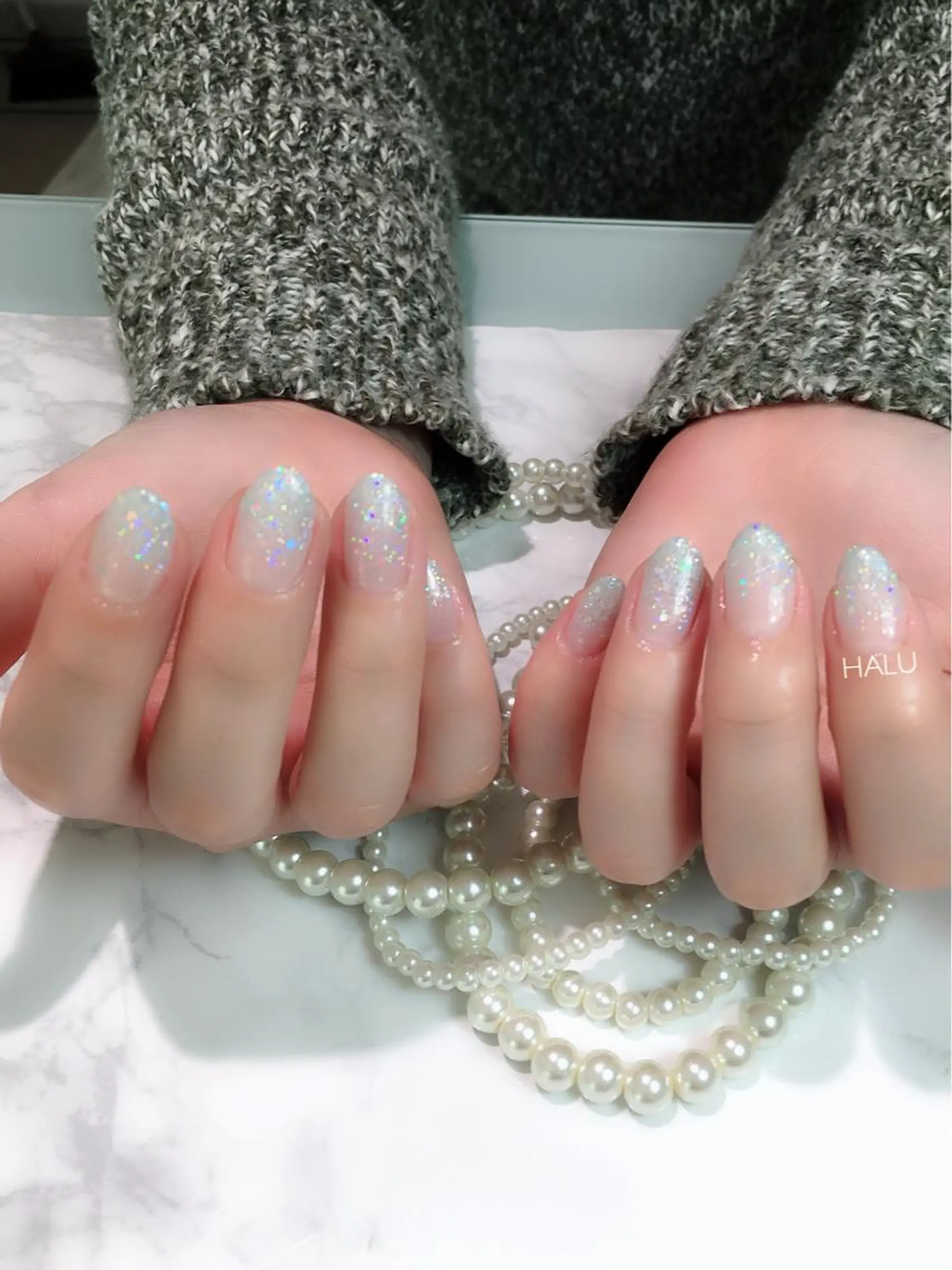 ネイル オーロラネイル グラデーション ホログラムネイル キラキラネイル シルバー HALU ハルのネイルデザイン