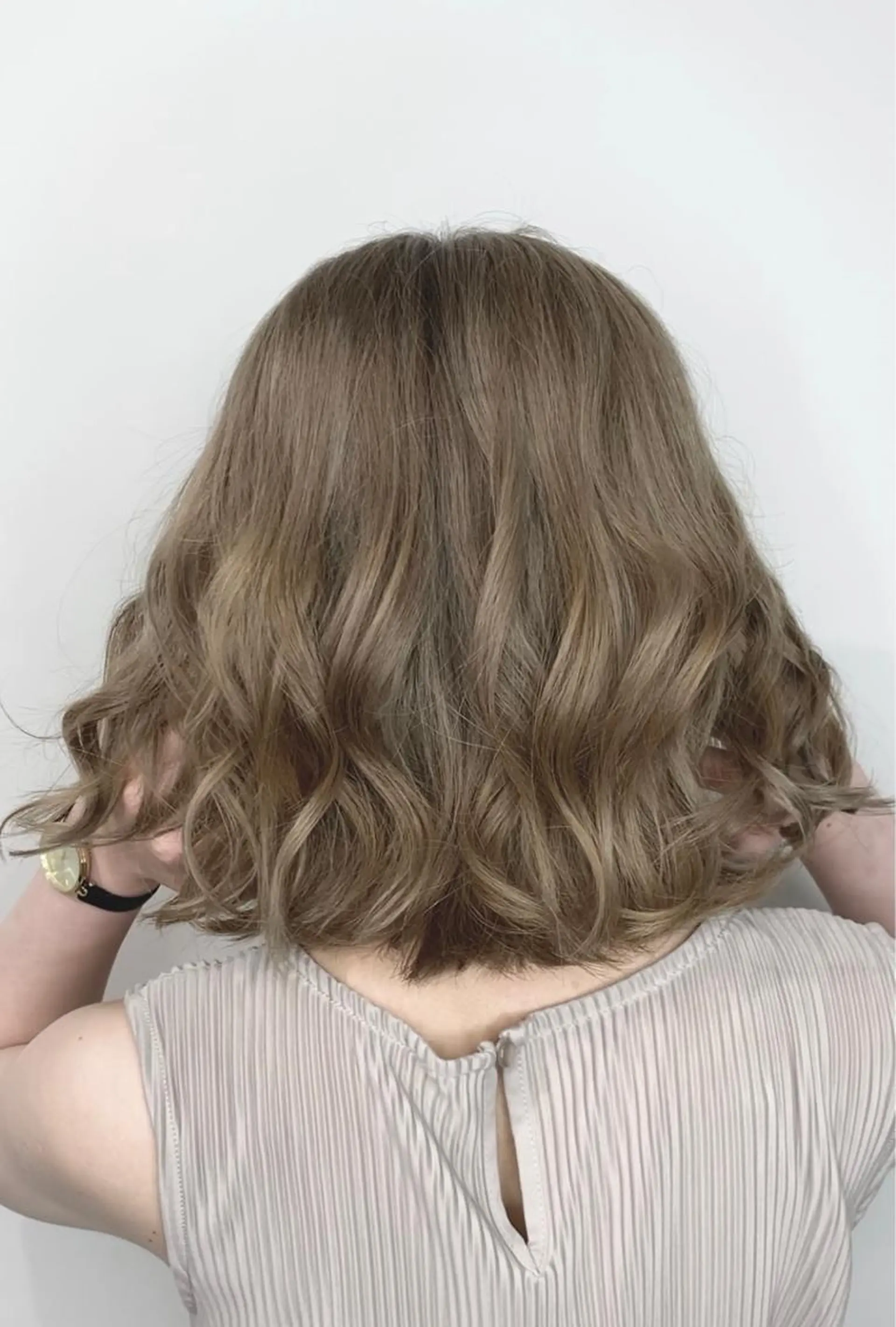 ミディアム ヘアカラー トリートメント 🫧髪質改善 講師🫧🍎幹細胞のヘアスタイル