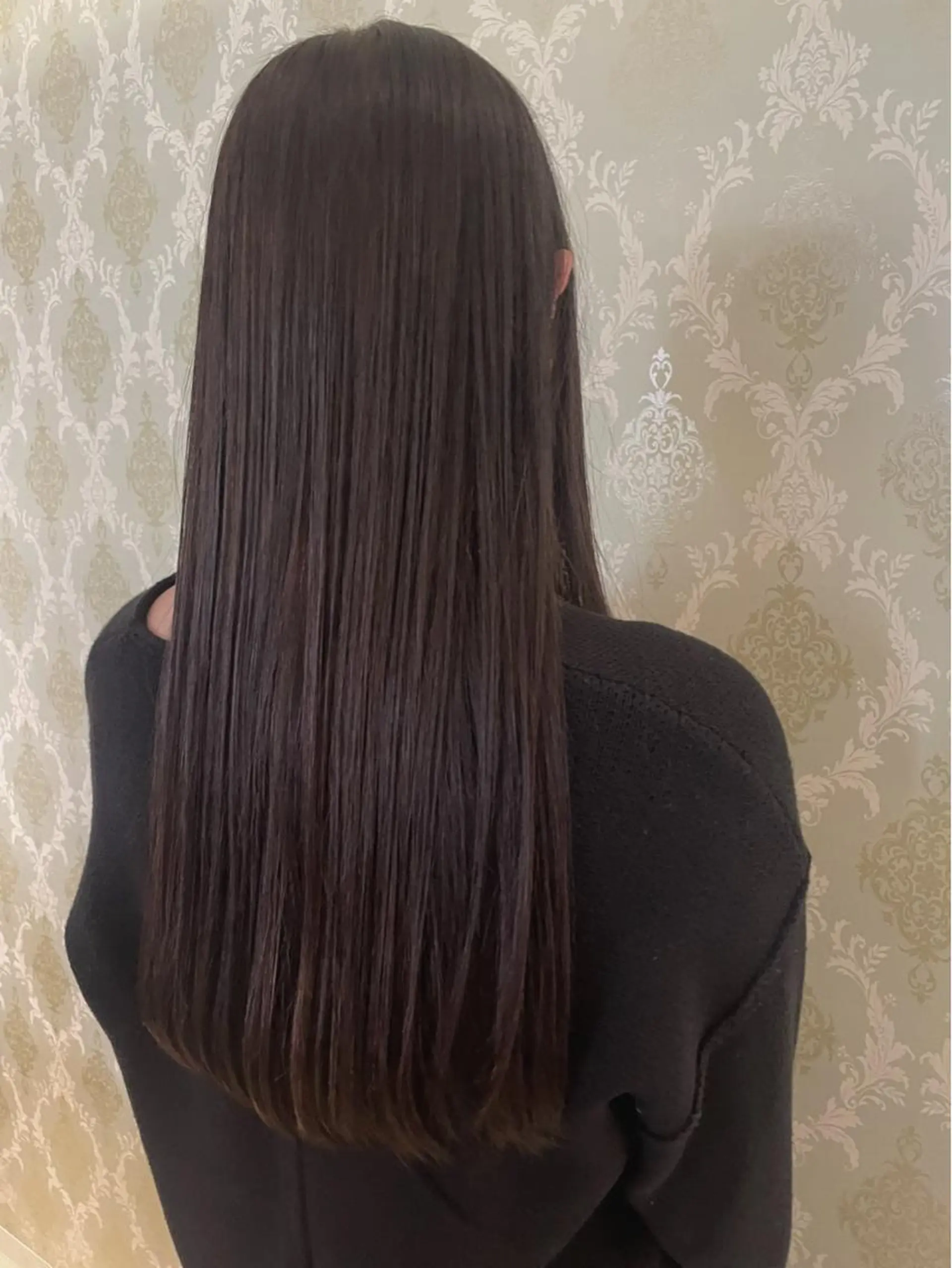 ロング カラー レッドカラー EARTH中島 秋桜久のヘアスタイル