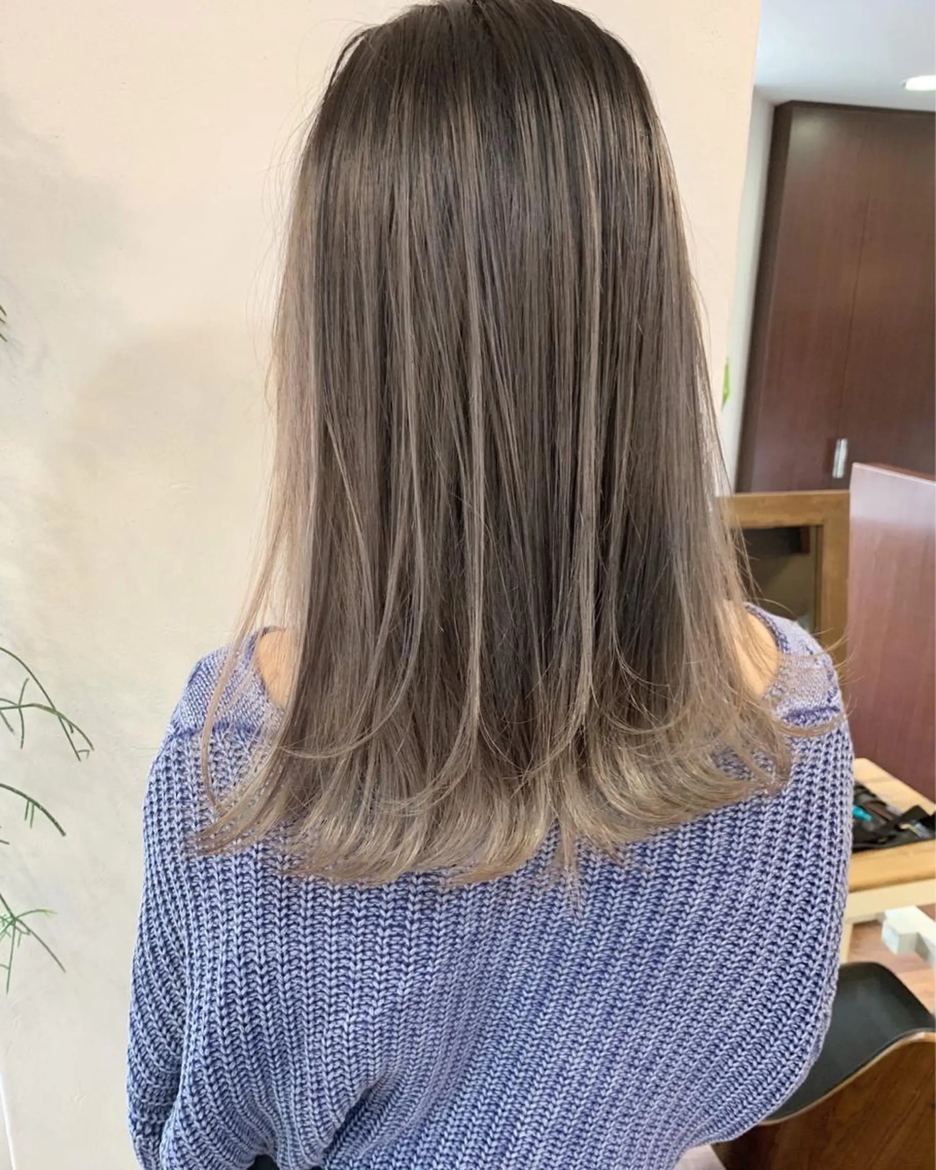 ロング カラー ヘアカラー トリートメント Zinaセントラル所属・須田 ゆかりのヘアスタイル