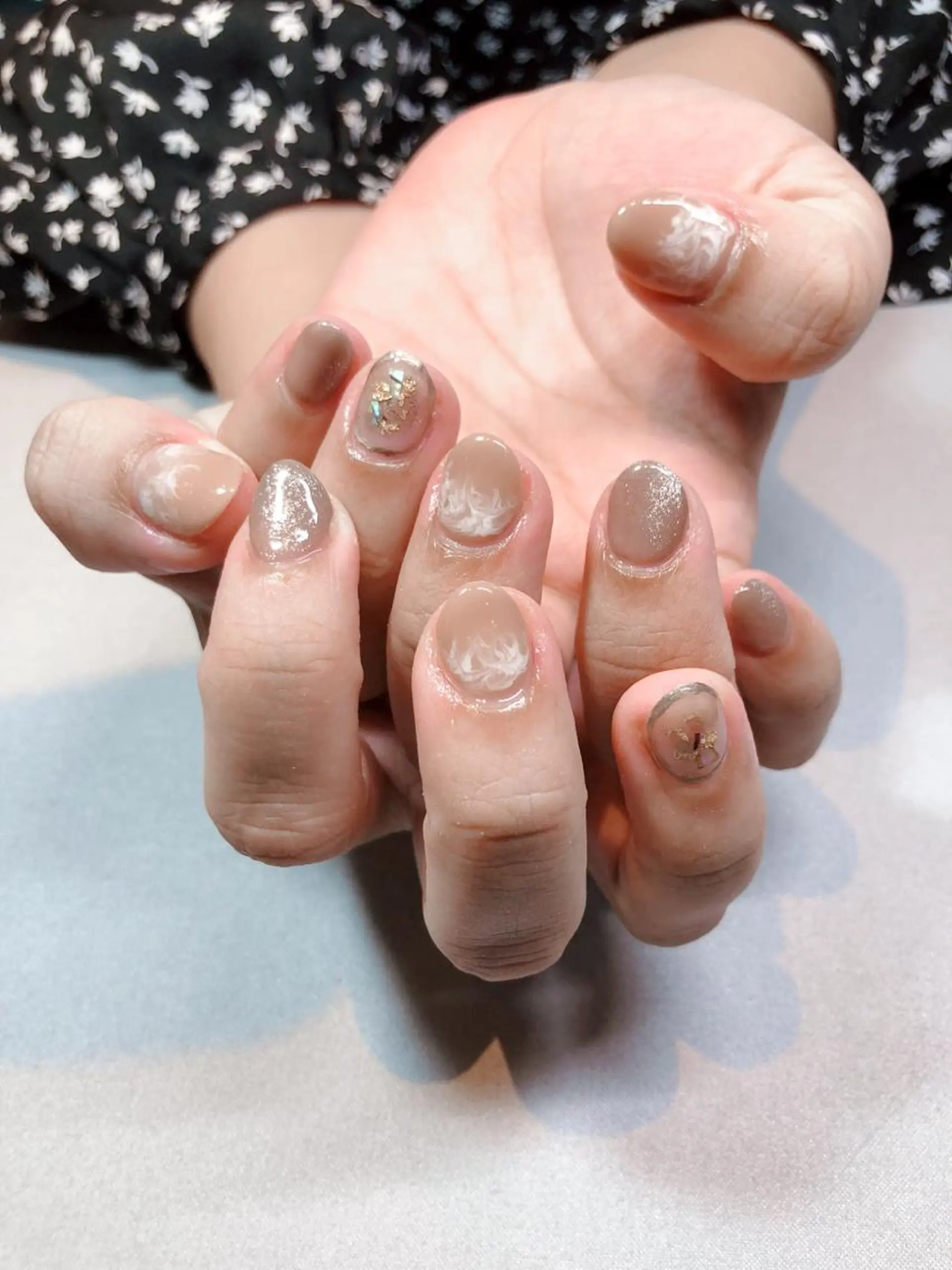 ネイル iiloo aromaworksのネイルデザイン