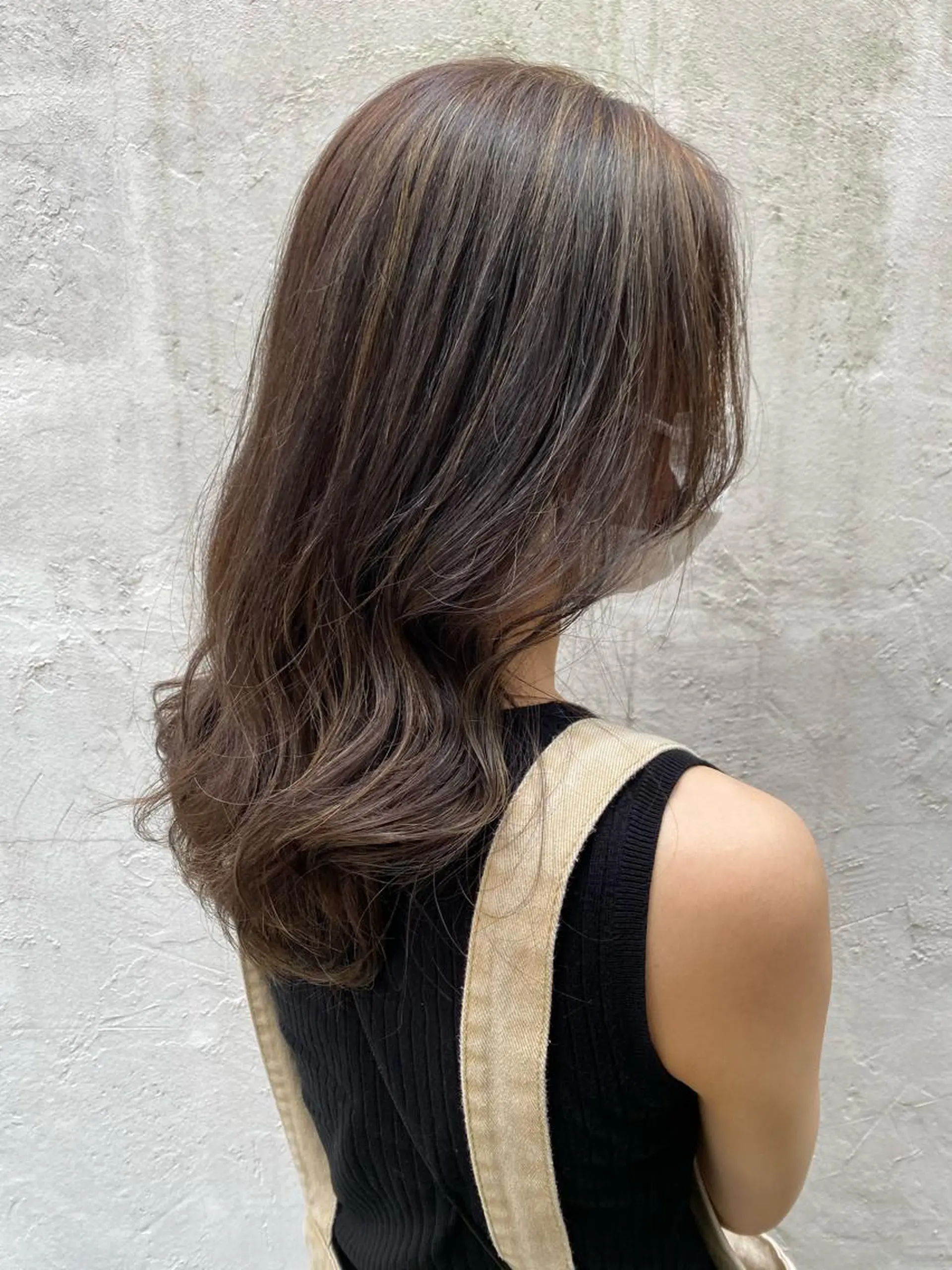 セミロング カラー ヘアアレンジ satsuki 暖色・ブラウンカラーのヘアスタイル