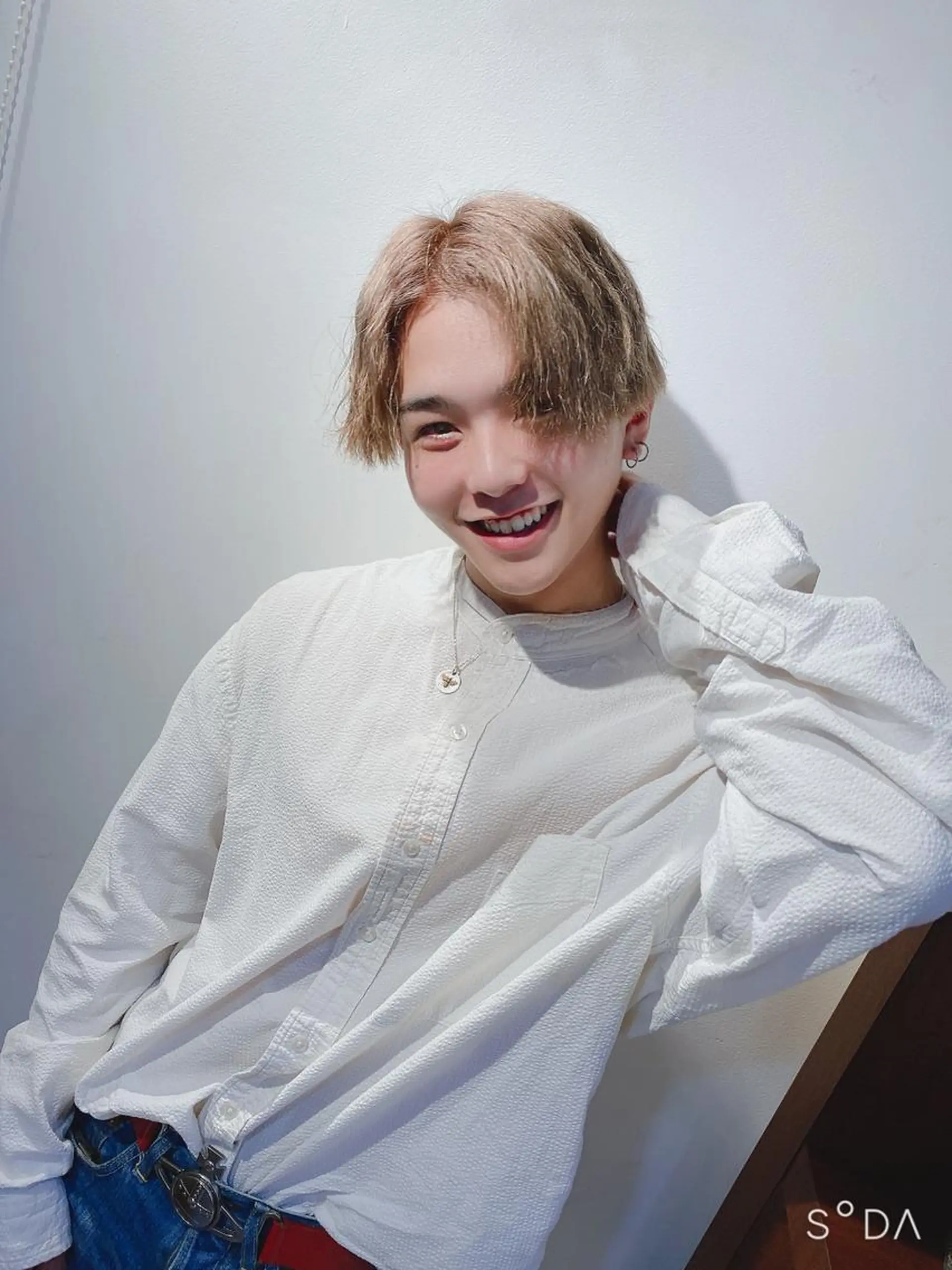 ミディアム カラー パーマ ヘアアレンジ メンズ メンズブリーチ メンズハイトーン ブリーチ ケアブリーチ ハイトーンカラー ⚠️激安ブリーチで 後悔してる方へ⚠️のヘアスタイル