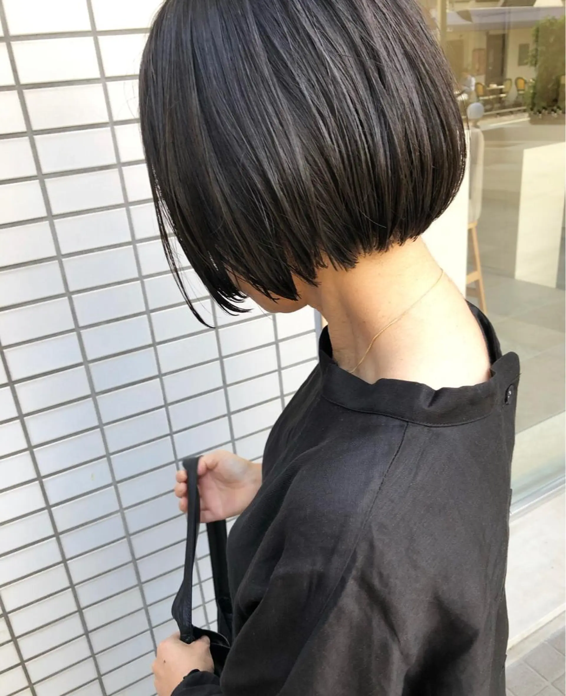 ミディアム カラー THE DAY所属・AKI HASHIMOTOのヘアスタイル