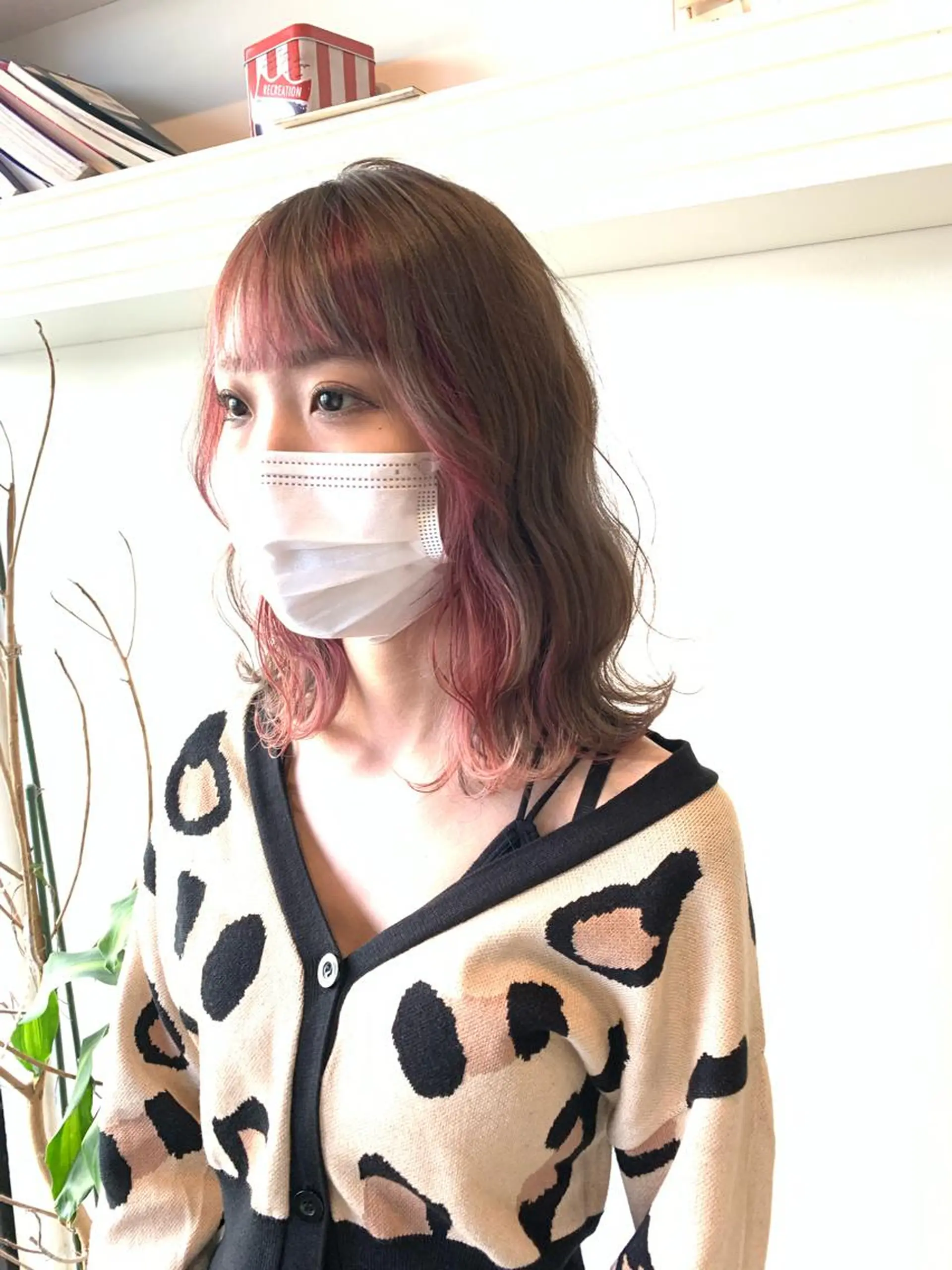 セミロング カラー ヘアアレンジ ベージュカラー ミルクティーベージュ ピンクカラー ヘアカラー トリートメント ヘアセット 大宮/山口 竣也のヘアスタイル