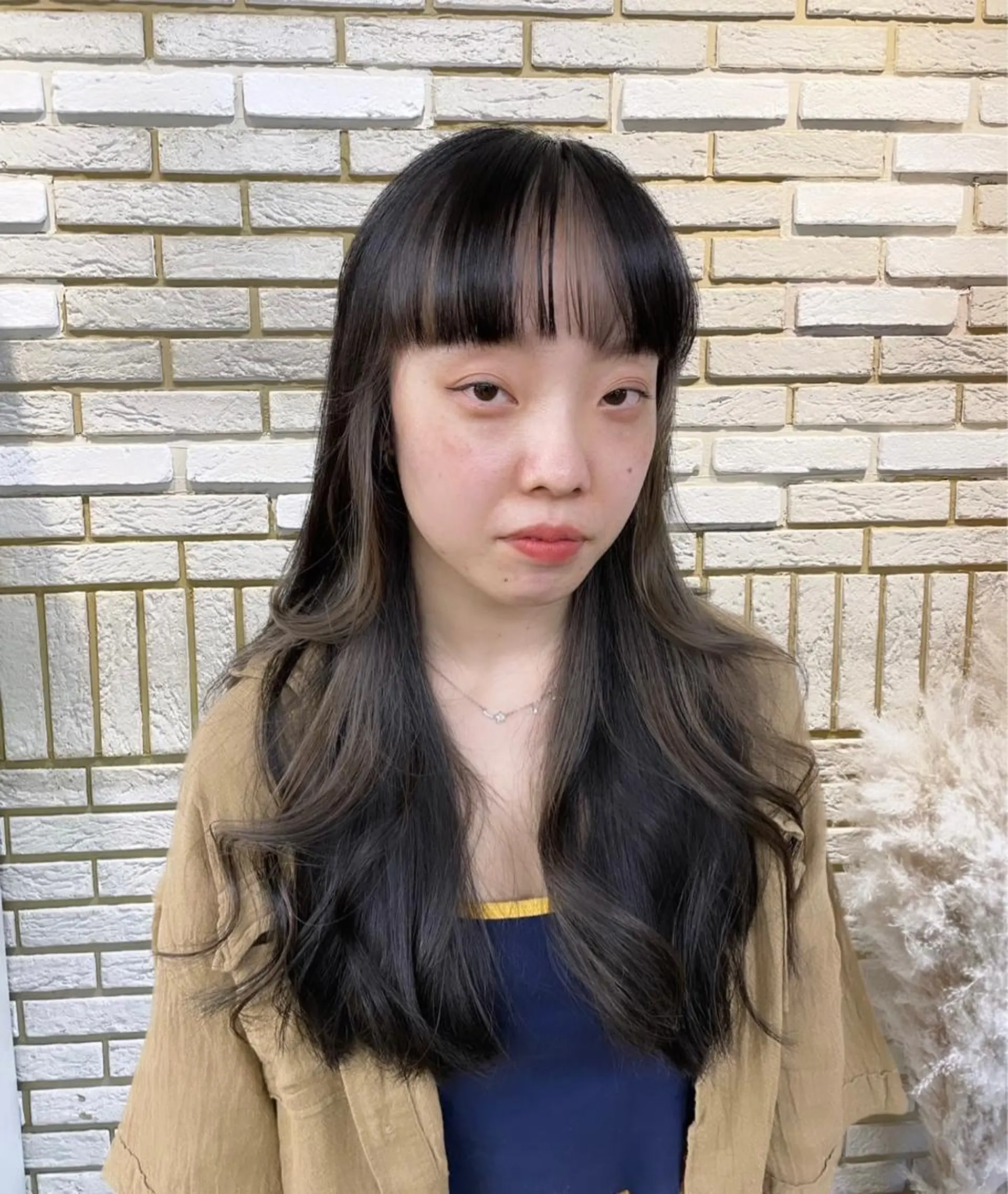 ロング カラー インナーカラー Sakura .のヘアスタイル