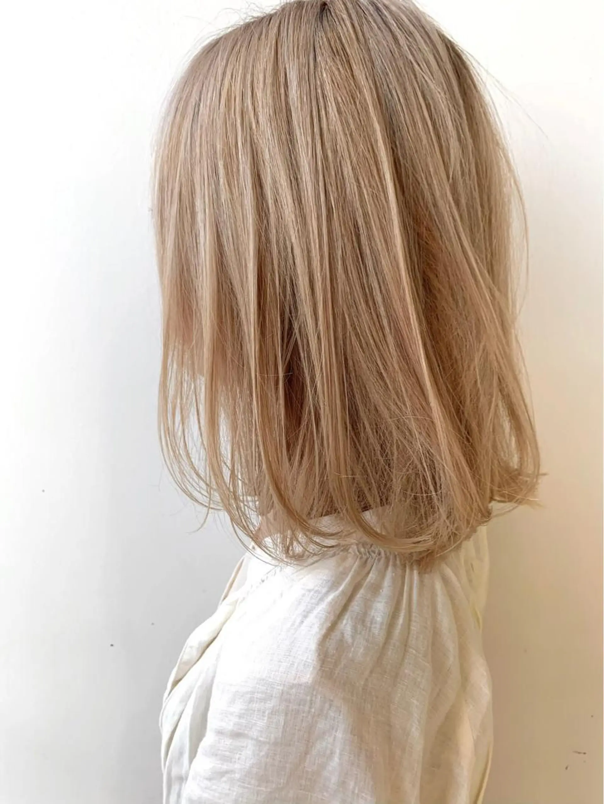 ミディアム カラー ヘアアレンジ メンズ キッズ ネイル マツエク・マツパ アイブロウ 🪐 TenTen🪐のヘアスタイル