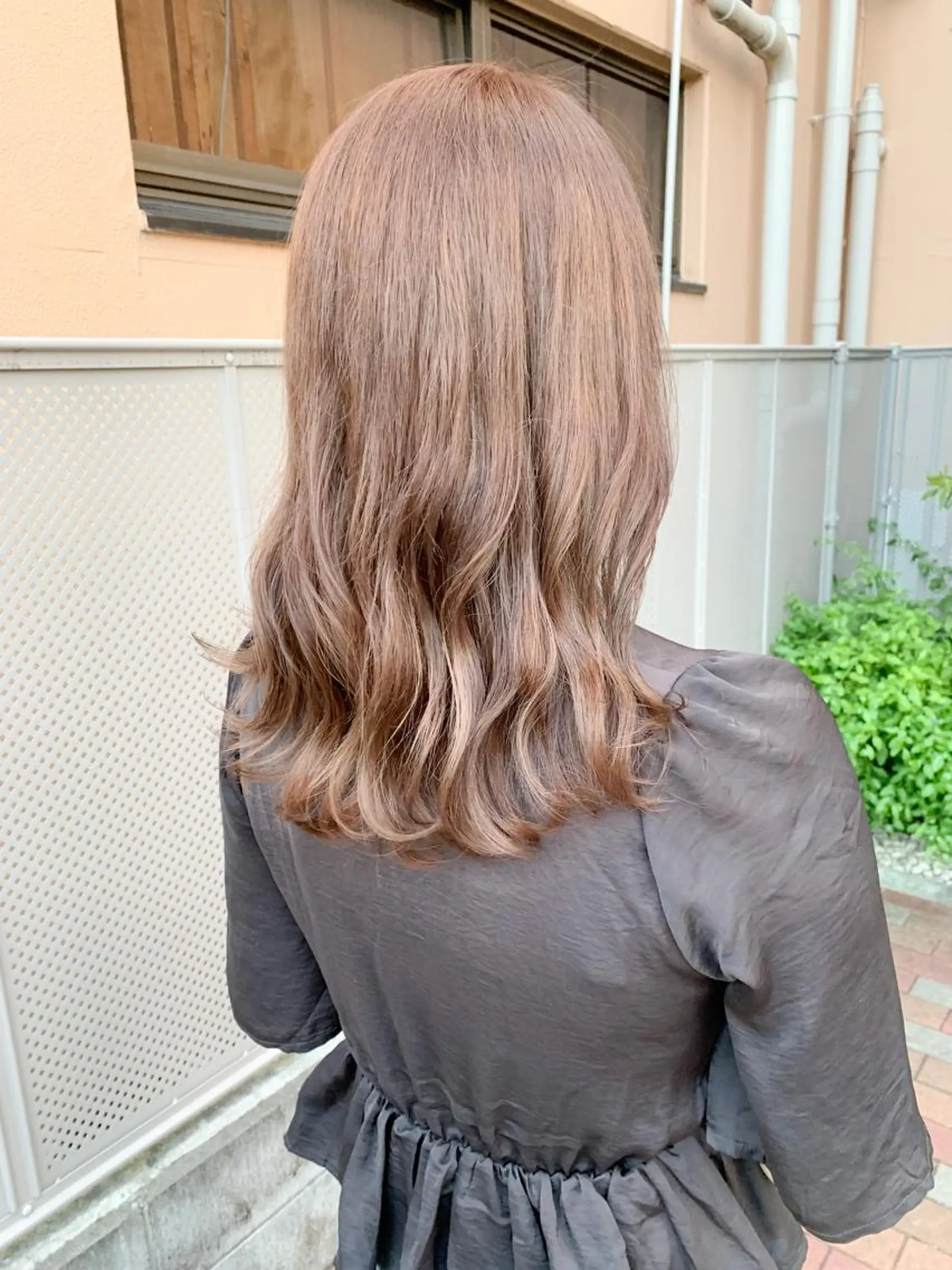 セミロング 榊琴帆/美容師兼 アイブロウリストの眉毛・アイブロウイメージ