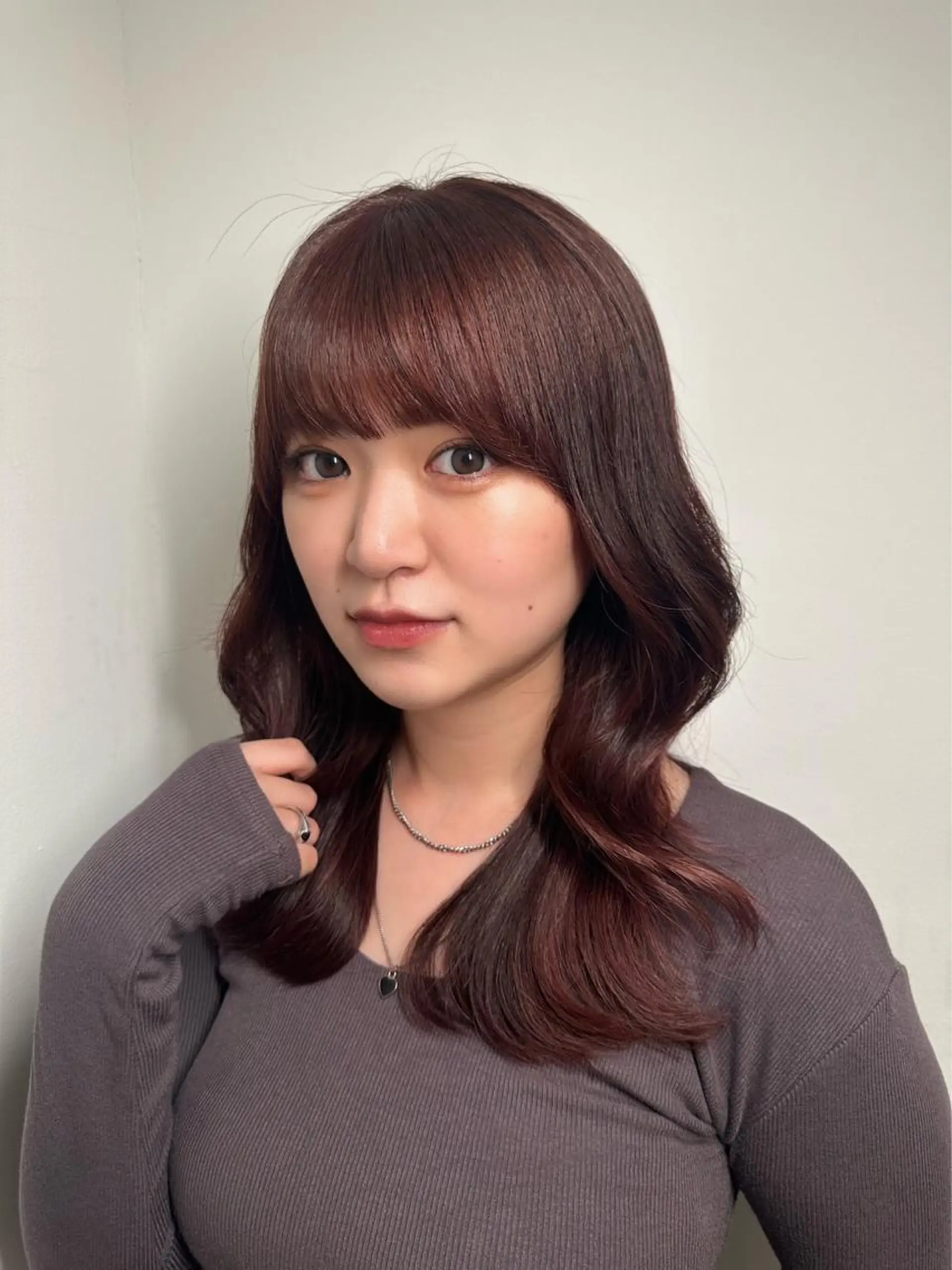 ミディアム カット ヘアカラー トリートメント Hana ハイトーン🕯🩰のヘアスタイル