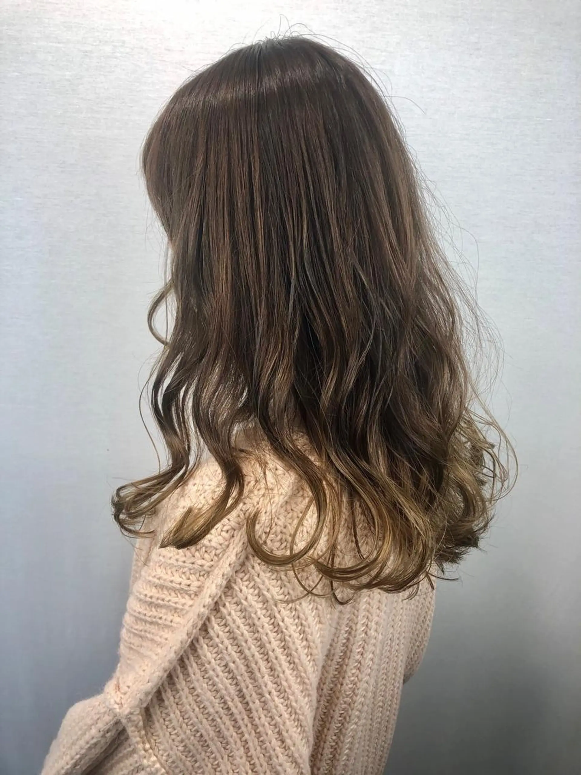 ロング カラー ベージュカラー ブリーチ ブラウンカラー グラデーションカラー 2nd所属・🤍2nd🤍田所 美希のヘアスタイル