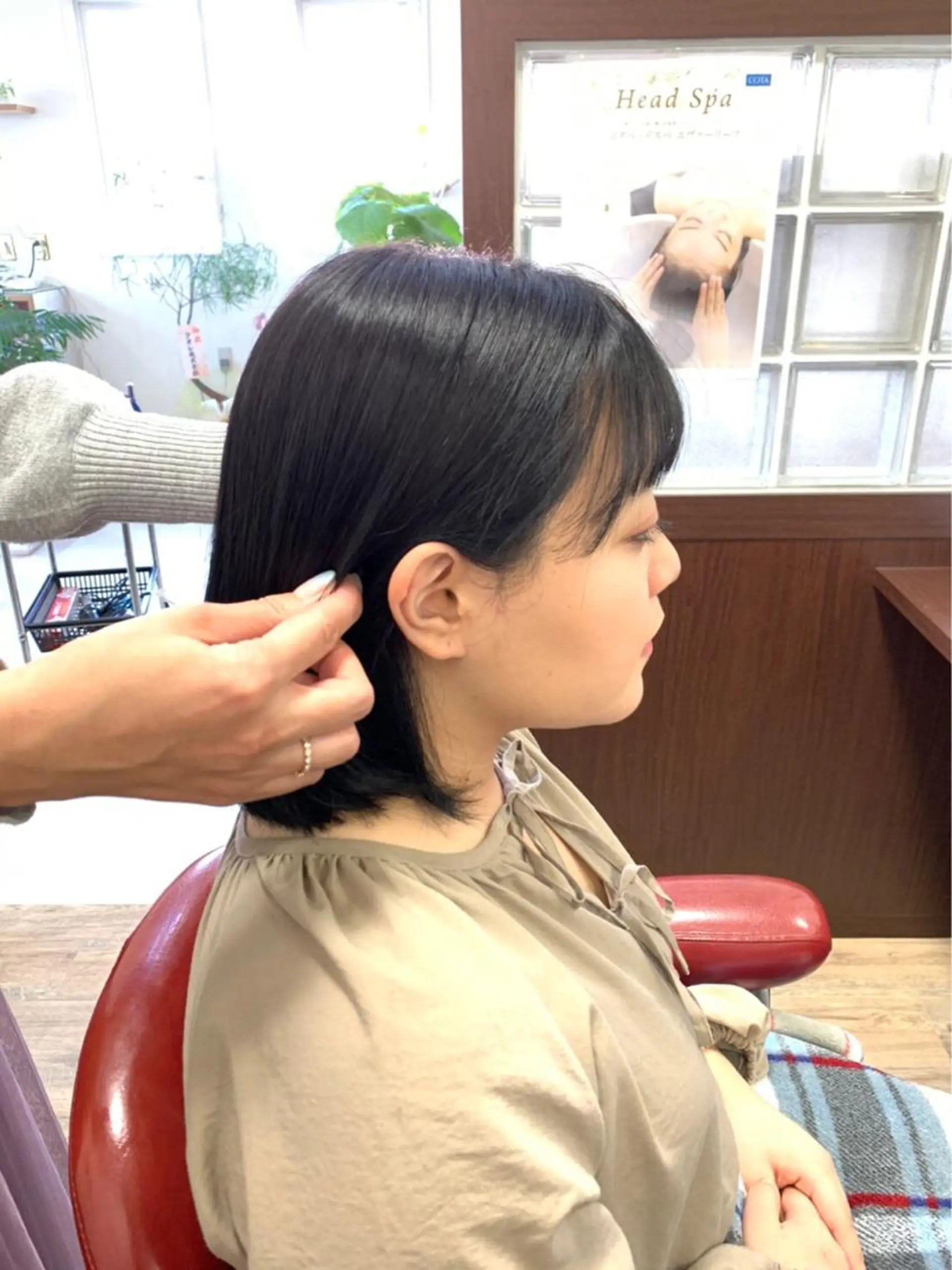 ミディアム ボブ カット hair salon　BOTANICAL所属・岩尾 志保のヘアスタイル