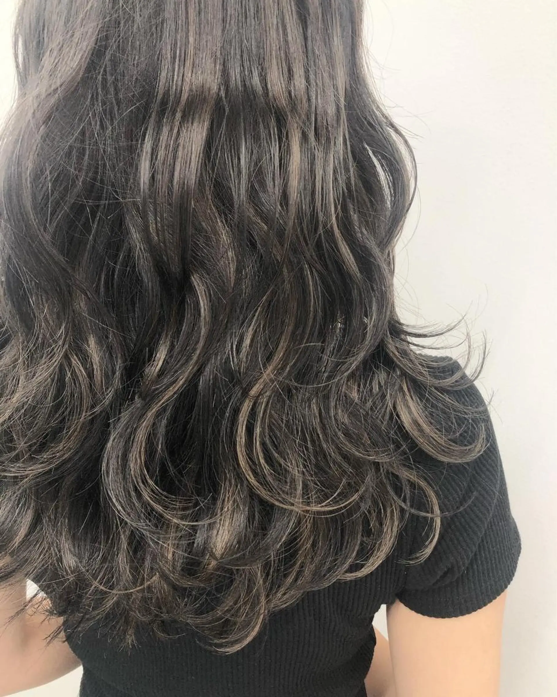 セミロング カラー ヘアアレンジ 【公式】amble luxe池袋東口🩷のヘアスタイル