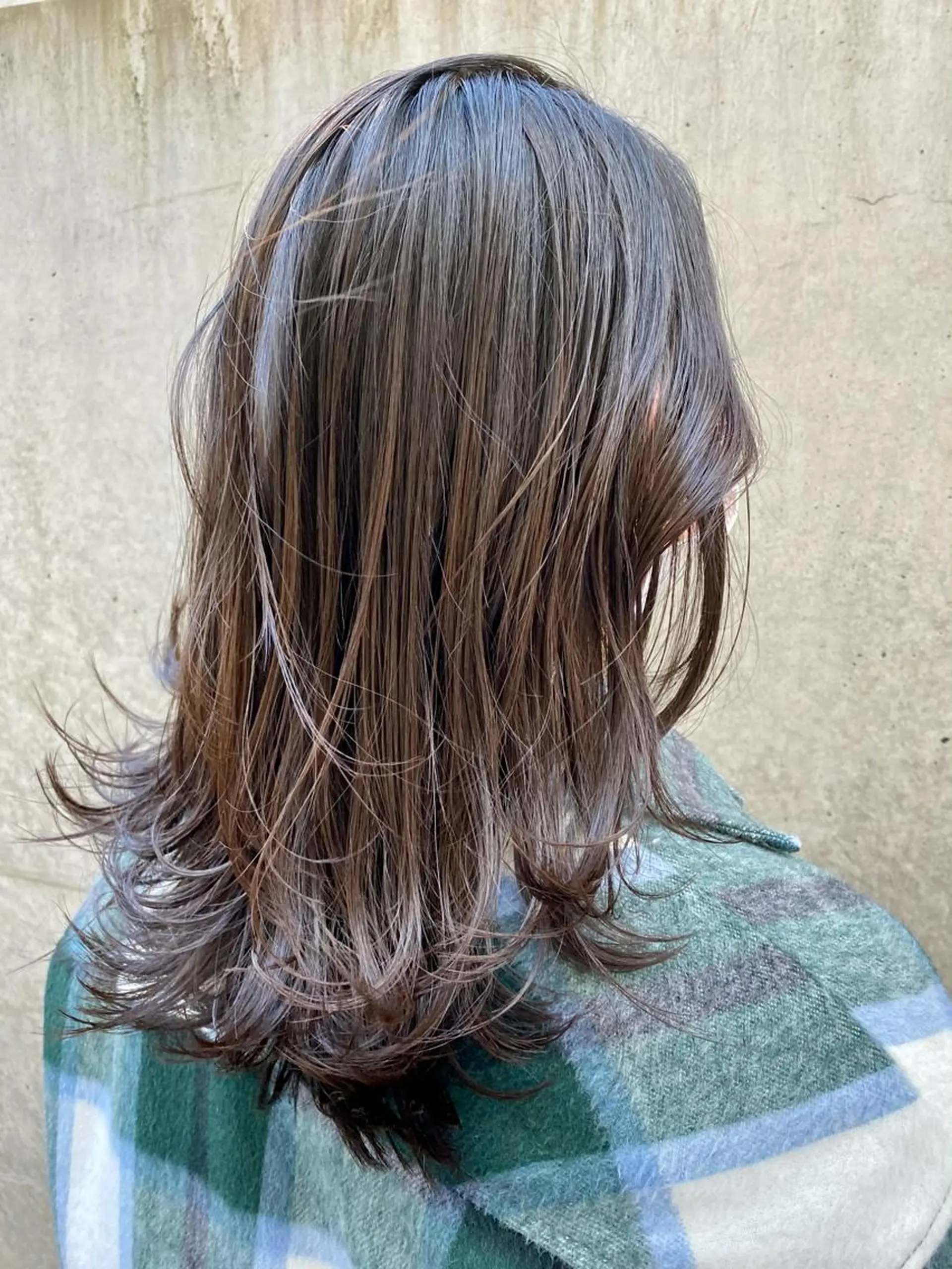 ミディアム カラー 韓国ヘア/レイヤー/ 縮毛矯正🫧伊勢のヘアスタイル