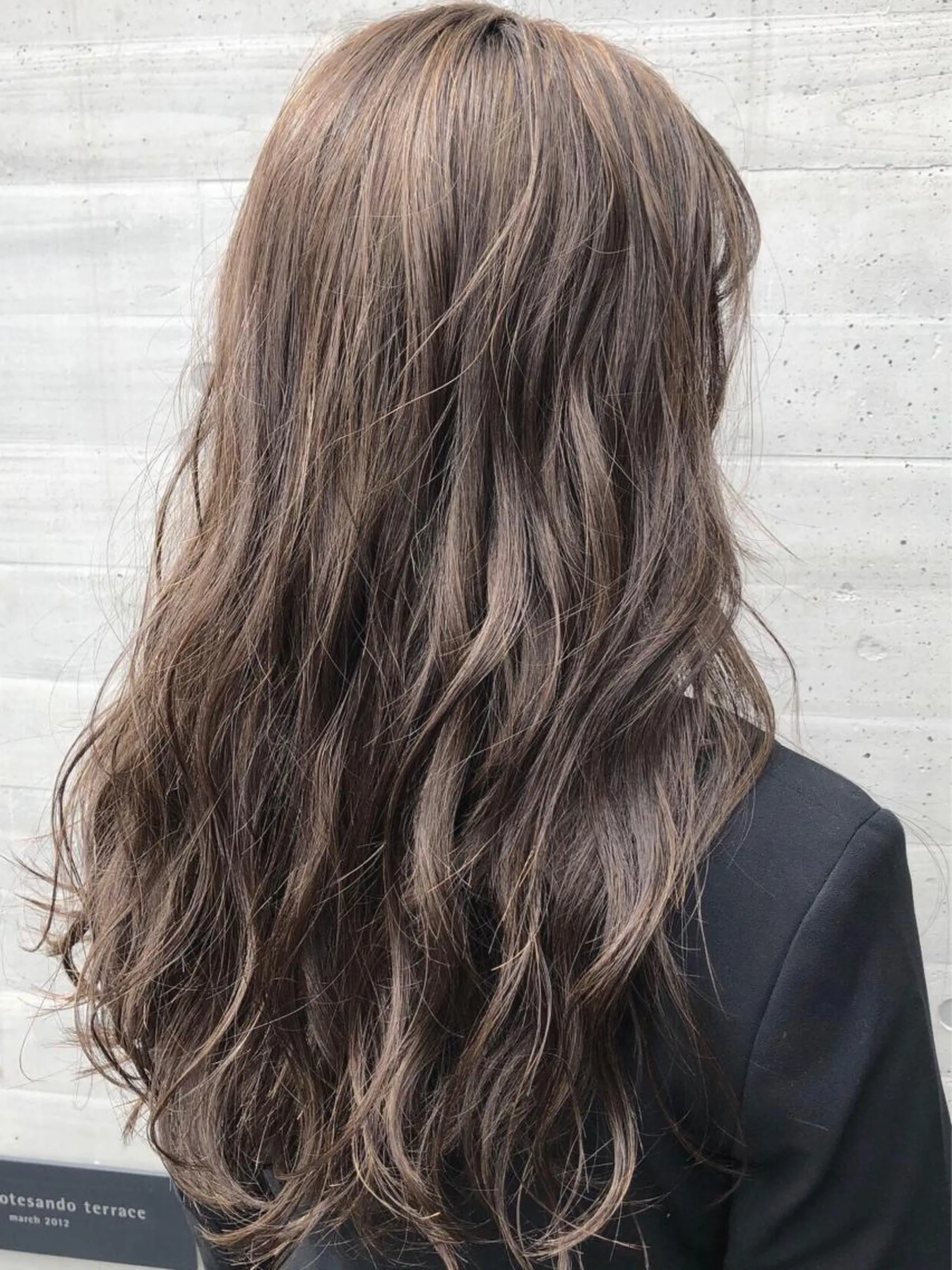 セミロング カラー ヘアアレンジ 【公式】amble luxe池袋東口🩷のヘアスタイル