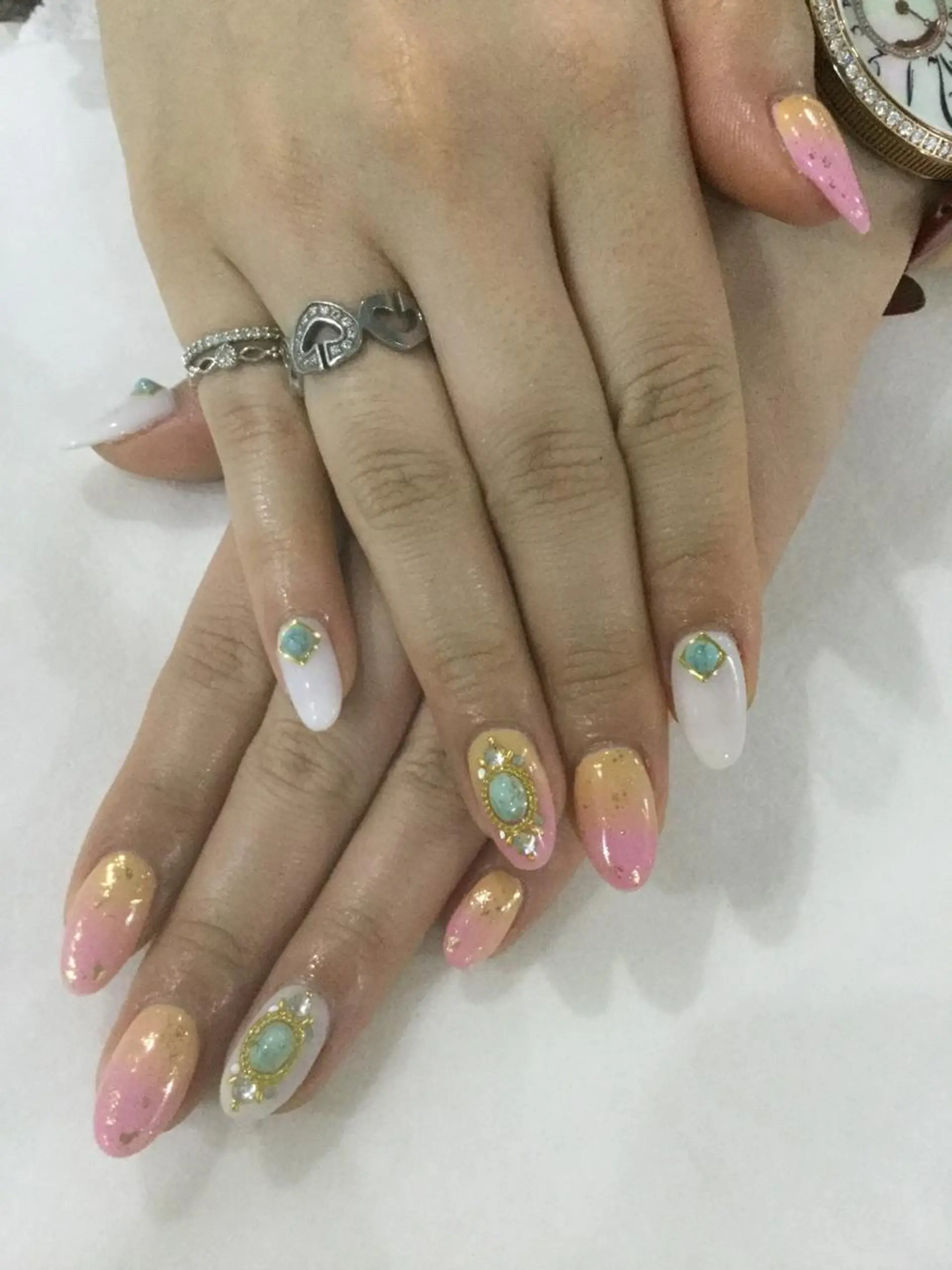 ネイル ハンドネイル 💎🐰 saki. m 🐰💎のネイルデザイン