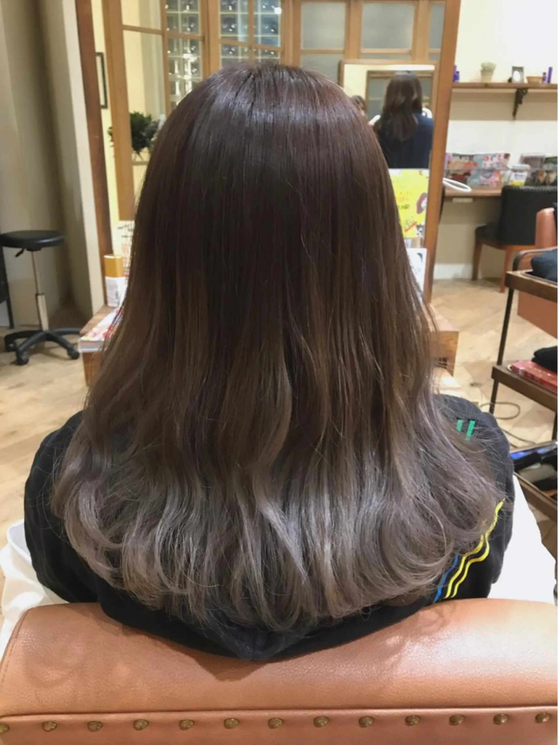 ミディアム カラー SR真美ケ丘店所属・奥田 真二のヘアスタイル