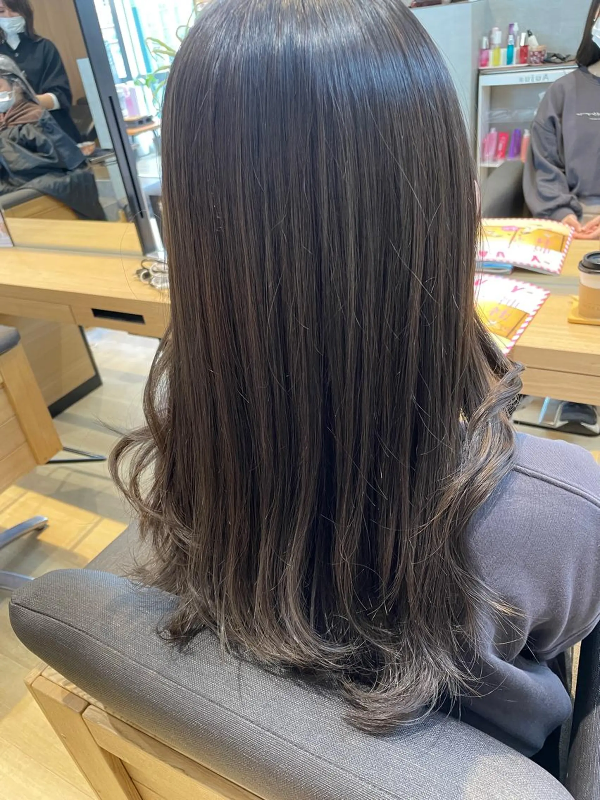 ロング カラー カット ヘアカラー トリートメント 美髪形成！色素改善！ 秋田　和輝のヘアスタイル