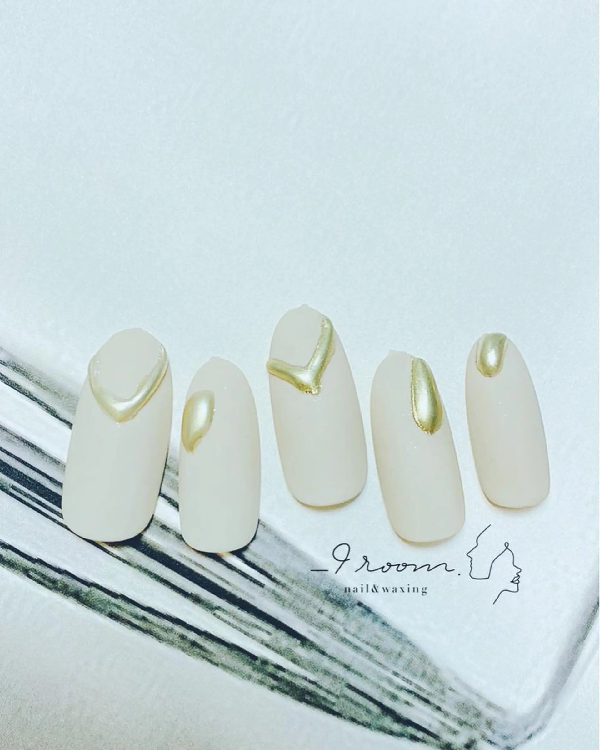 ネイル アートネイル マットネイル ミラーネイル _9 room. Yoshimiのネイルデザイン