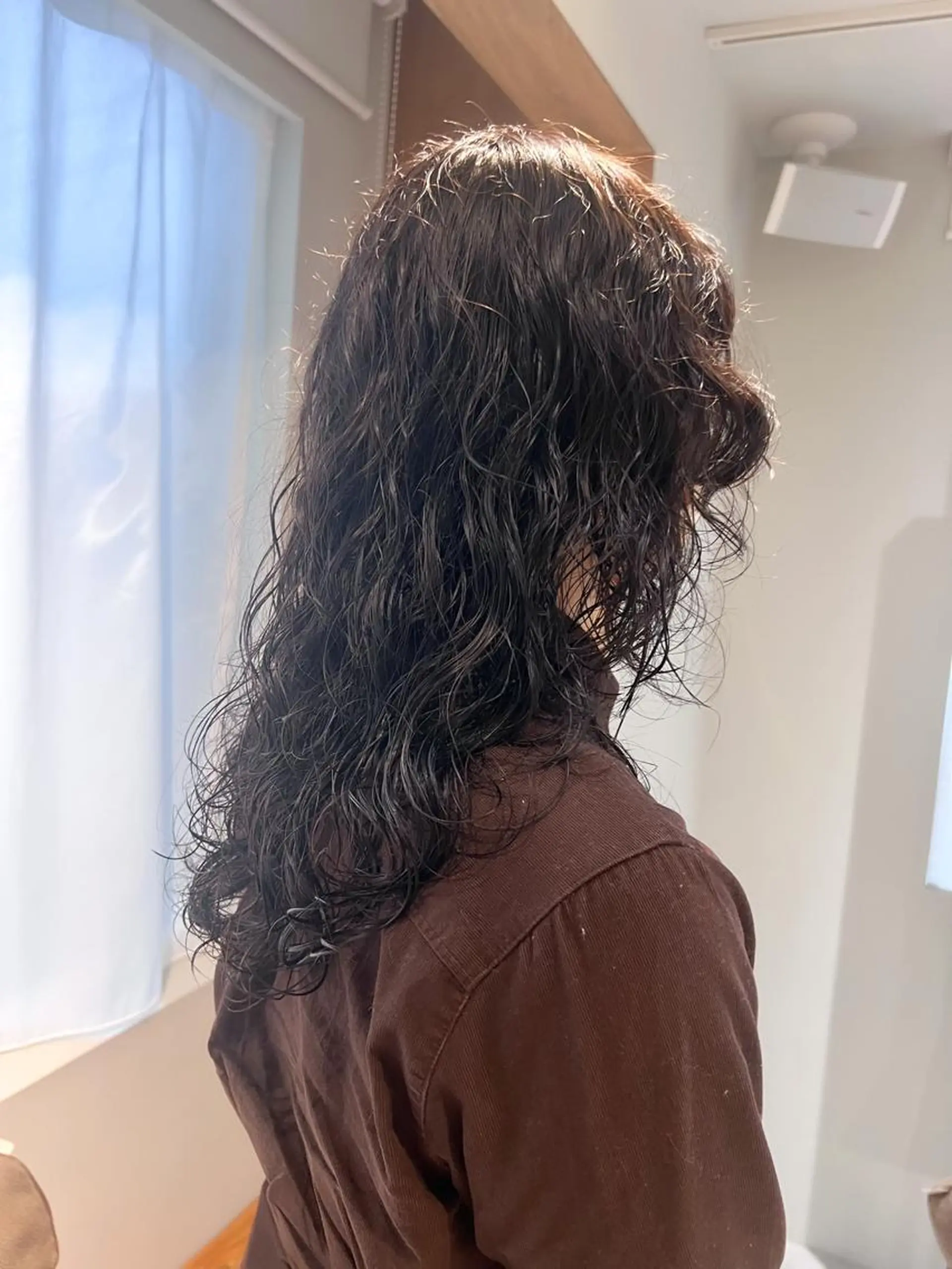 セミロング パーマ ミディアムパーマ /癖毛パーマのヘアスタイル